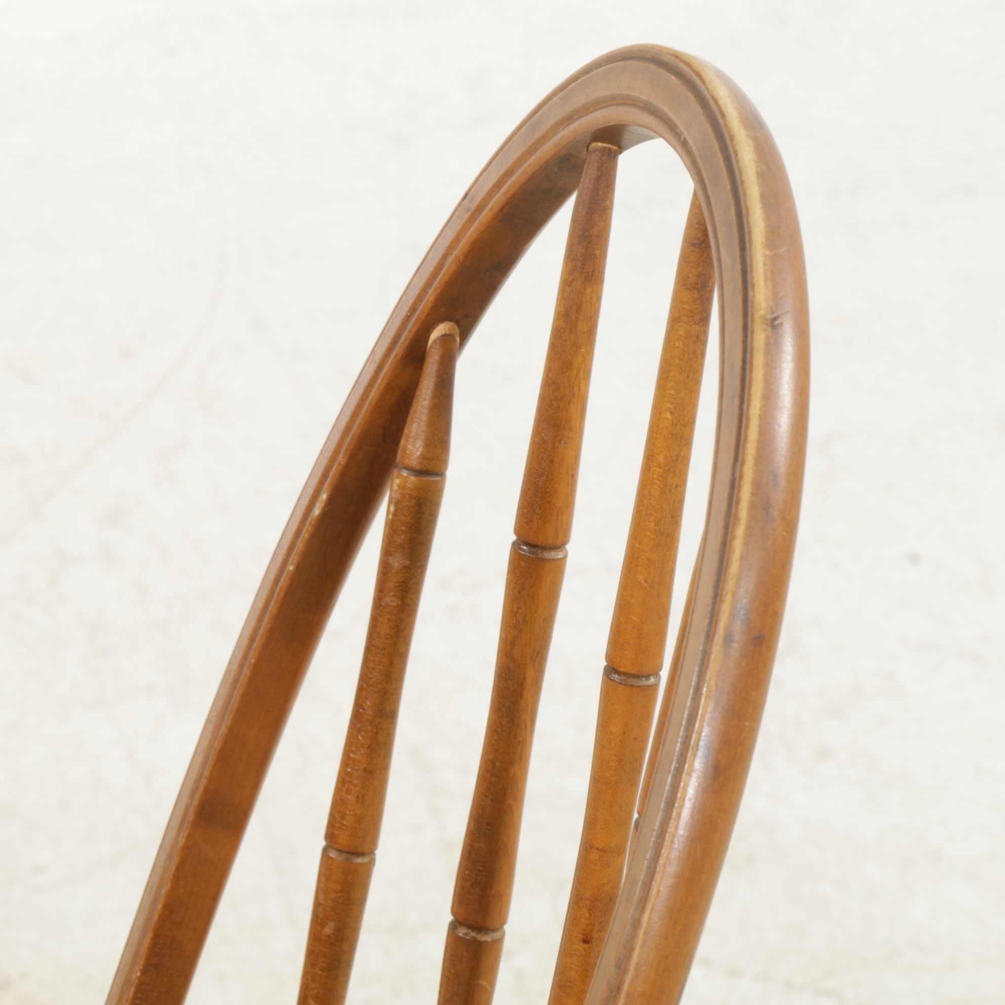 Nichols & Stone Windsor Style Maple Highchair, Late 20th Century