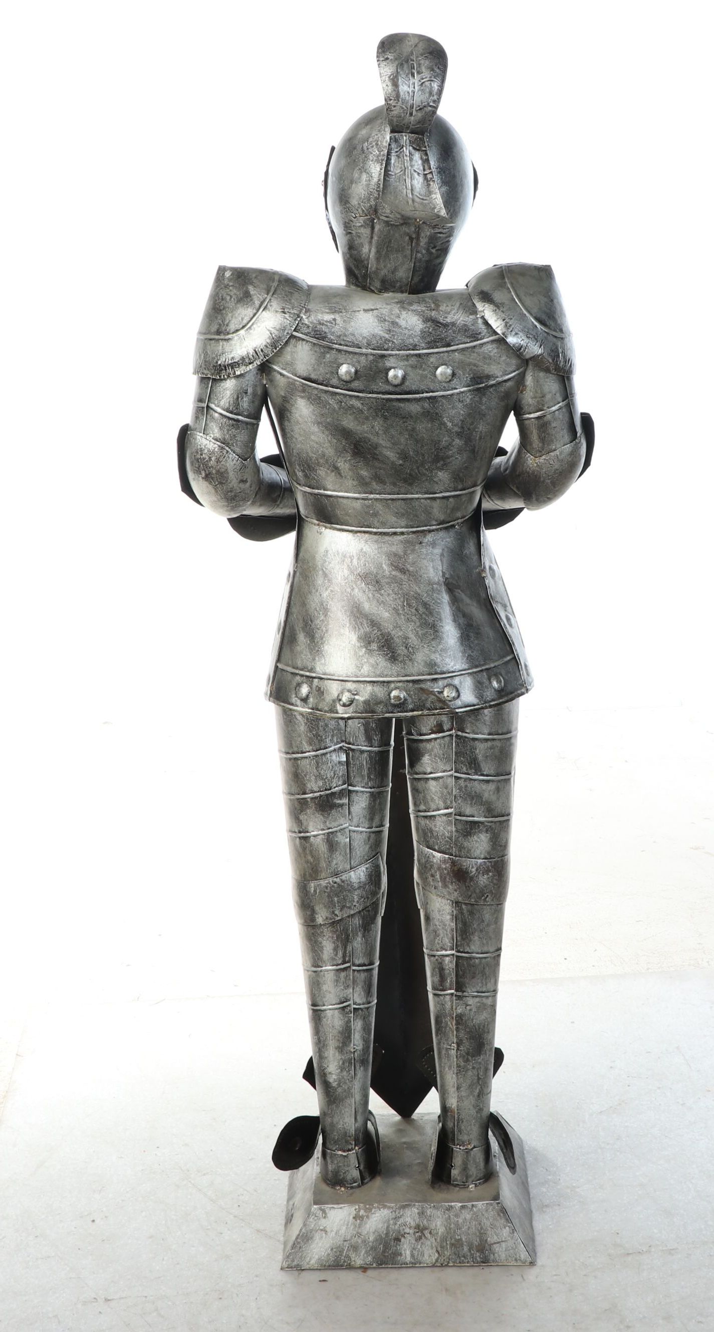 Sheet Metal Knight's Armor Statue