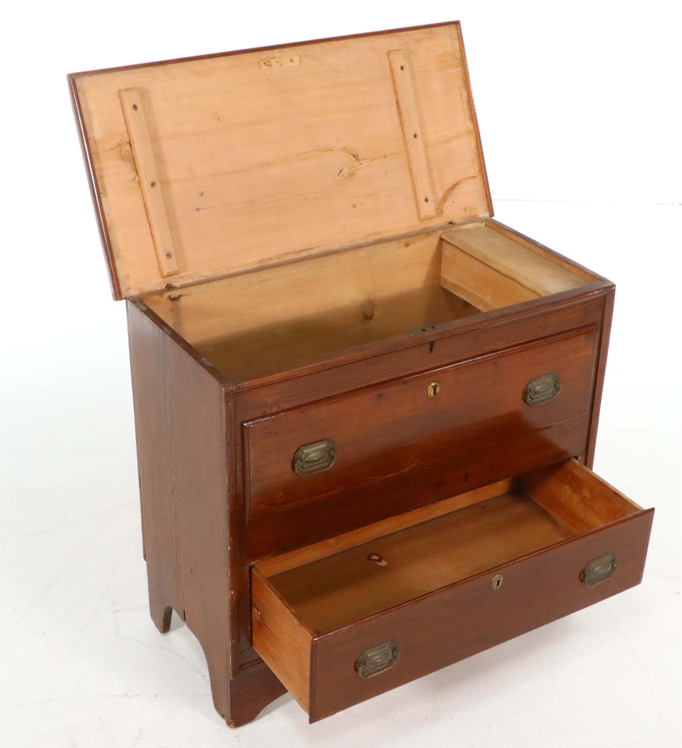 American Federal Painted Pine Mule Chest, Early 19th Century