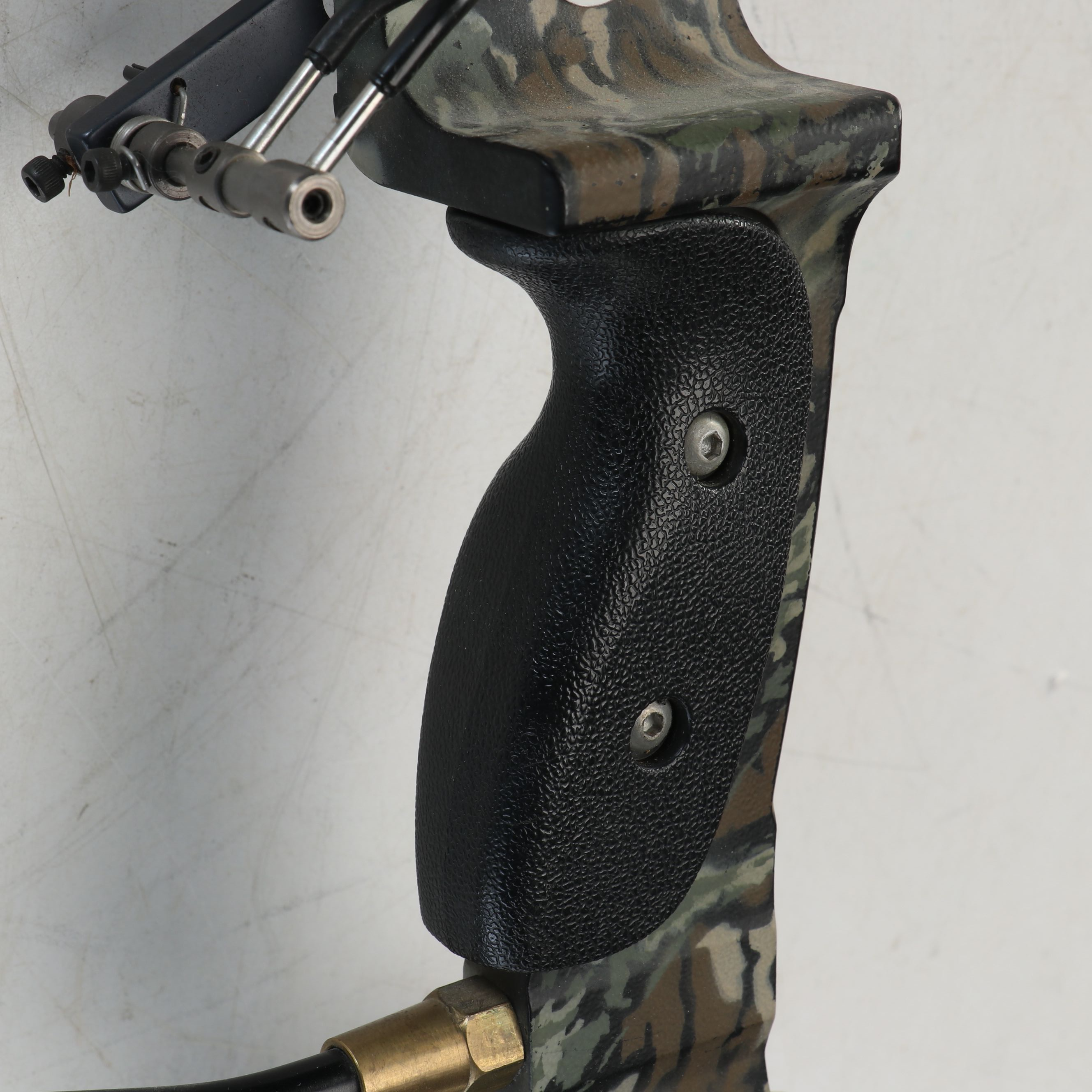 PSE Nova "Mossy Oak" Entry-Level Compound Bow