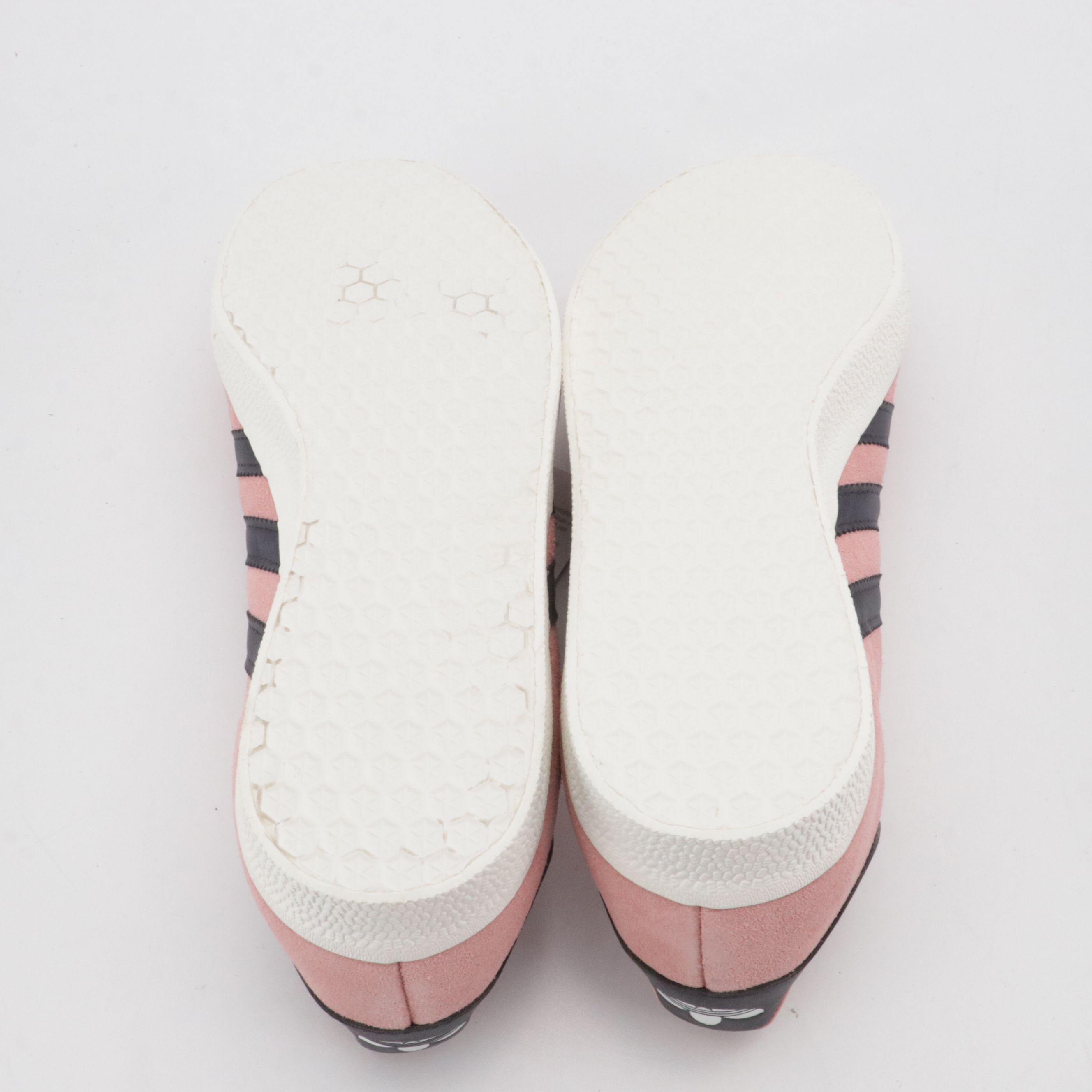 Men's Adidas Gazelle Sneakers in Glow Pink/Aurora Black With Box and Retail Tag