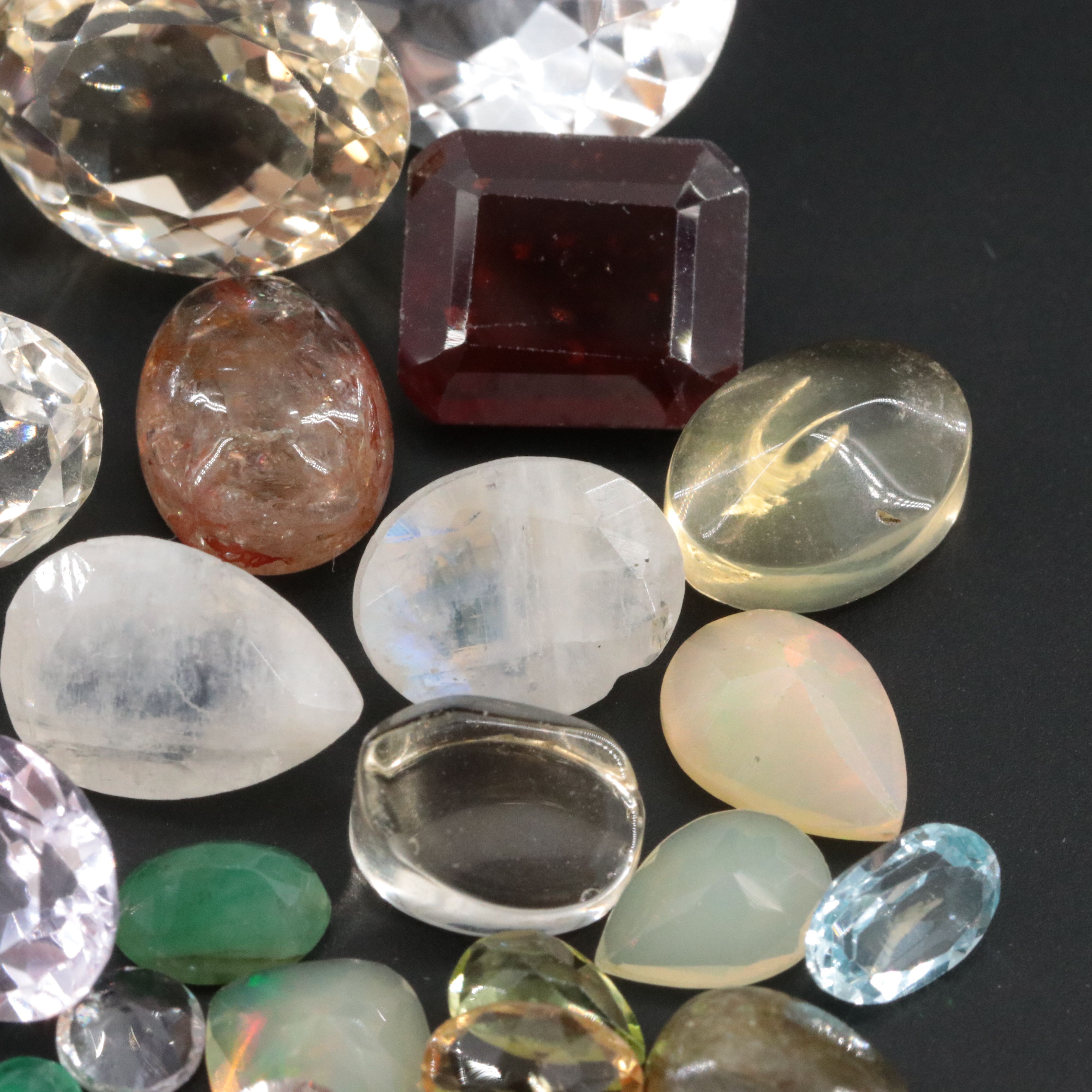 Loose 99.93 CTW Gemstones Including Amethyst, Citrine and Topaz