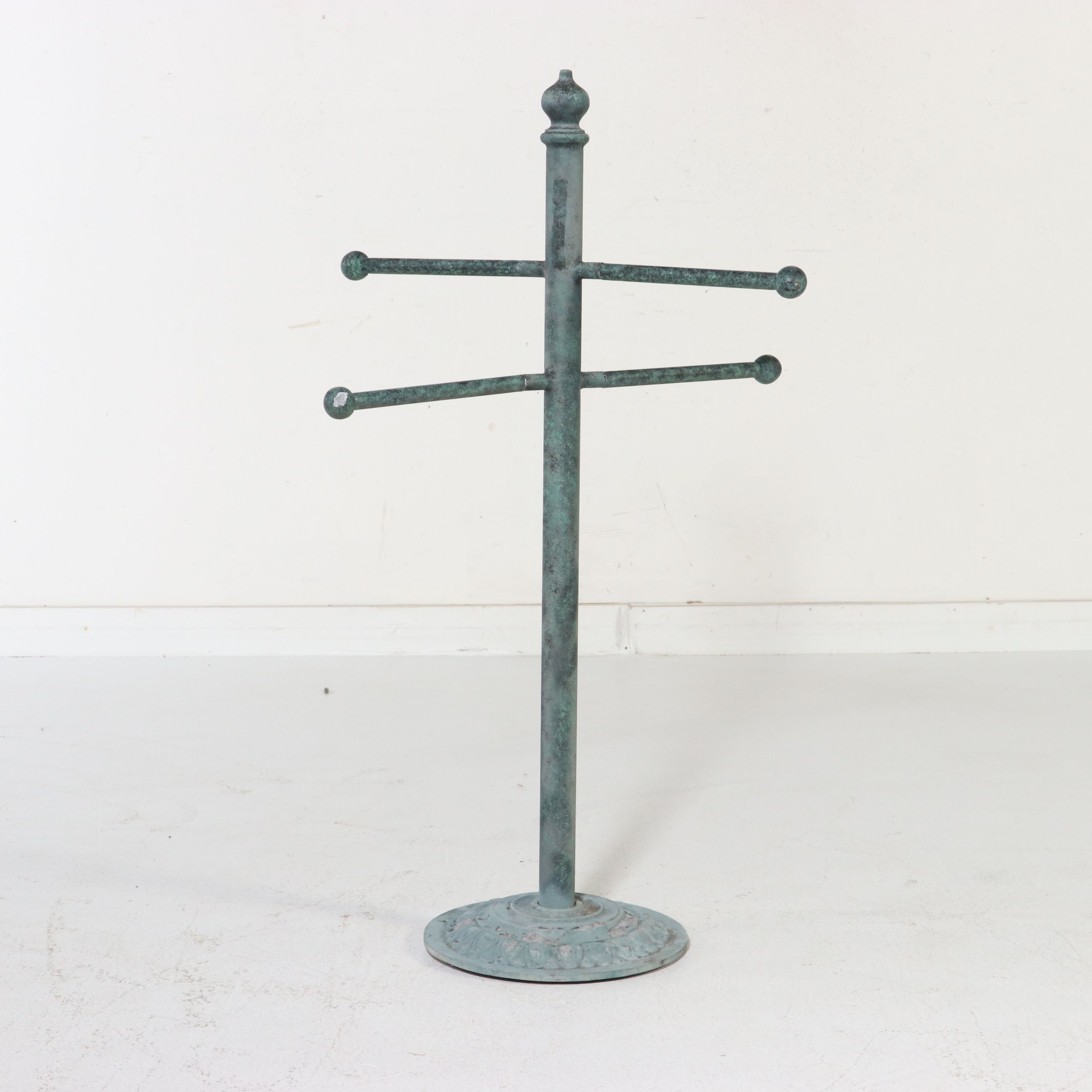Vintage Verdigris Finish Metal Quilt or Towel Stand