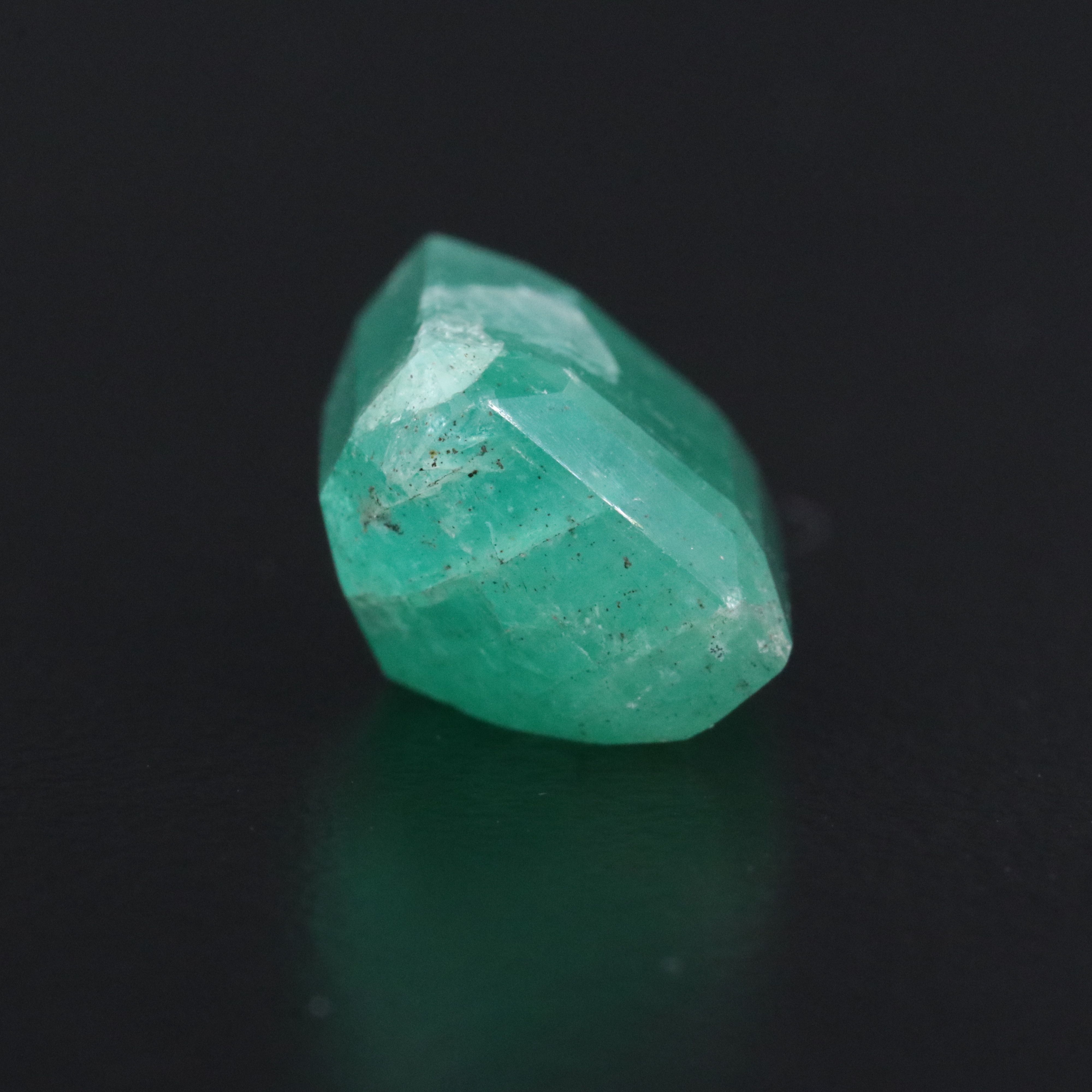 Loose 7.08 CT Emerald