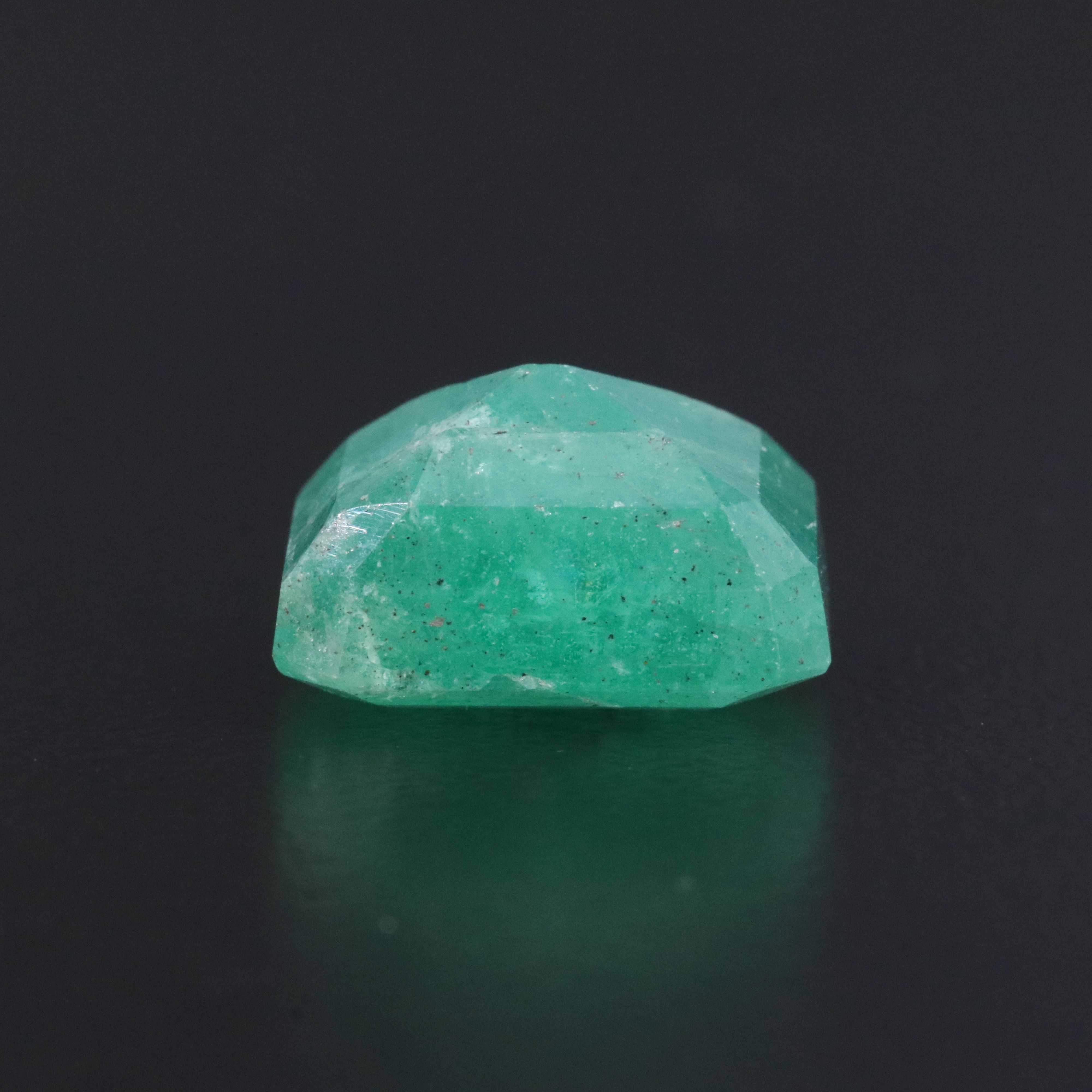 Loose 7.08 CT Emerald