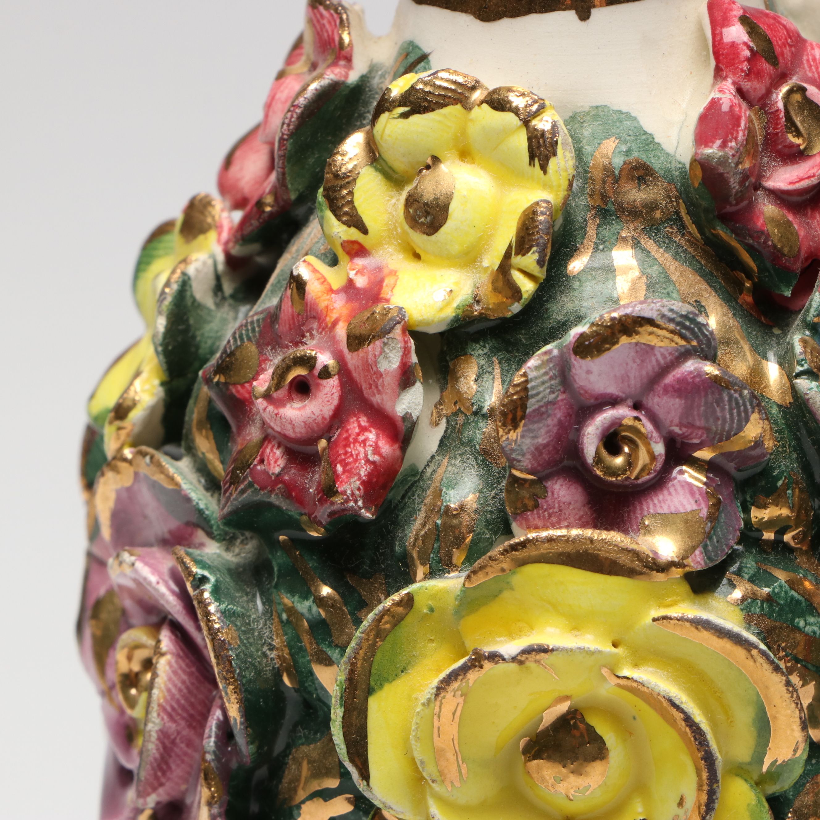 Capodimonte Style Gilt Floral Porcelain Body Table Lamp