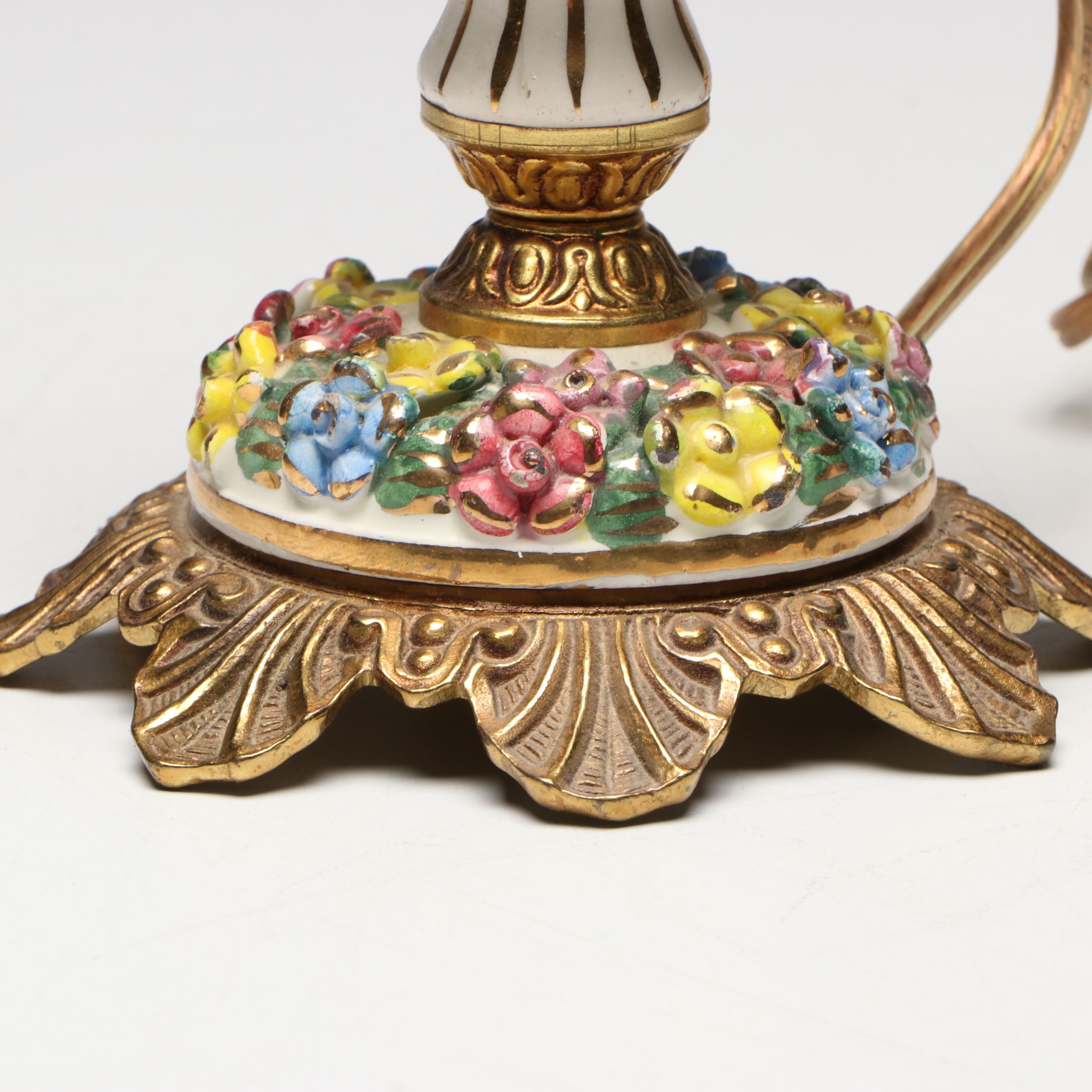 Capodimonte Style Gilt Floral Porcelain Body Table Lamp