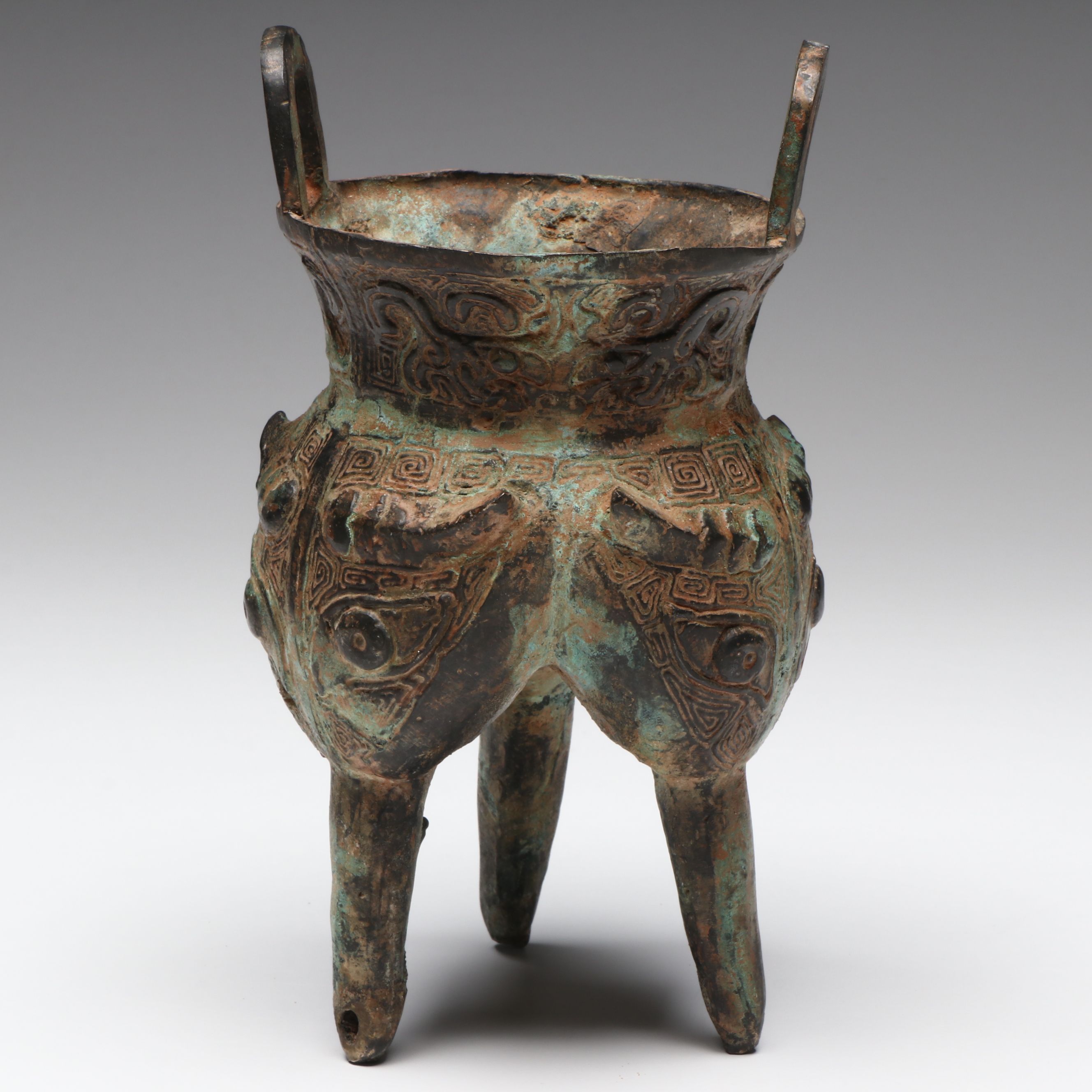 Chinese Archaic Style Bronze Ritual Tripod Li