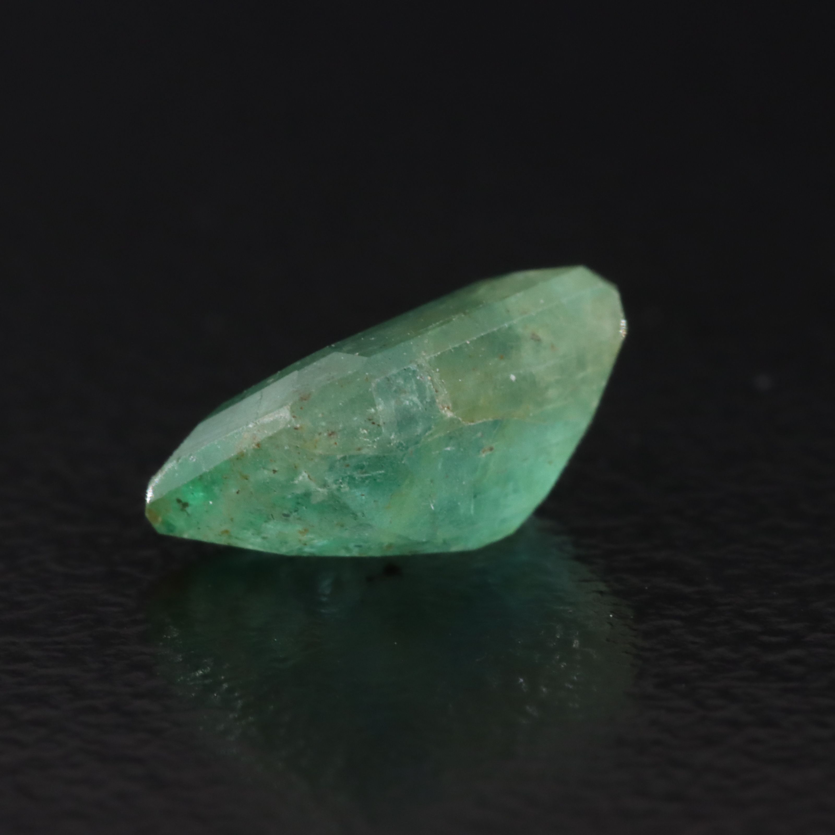 Loose 1.93 CT Emerald
