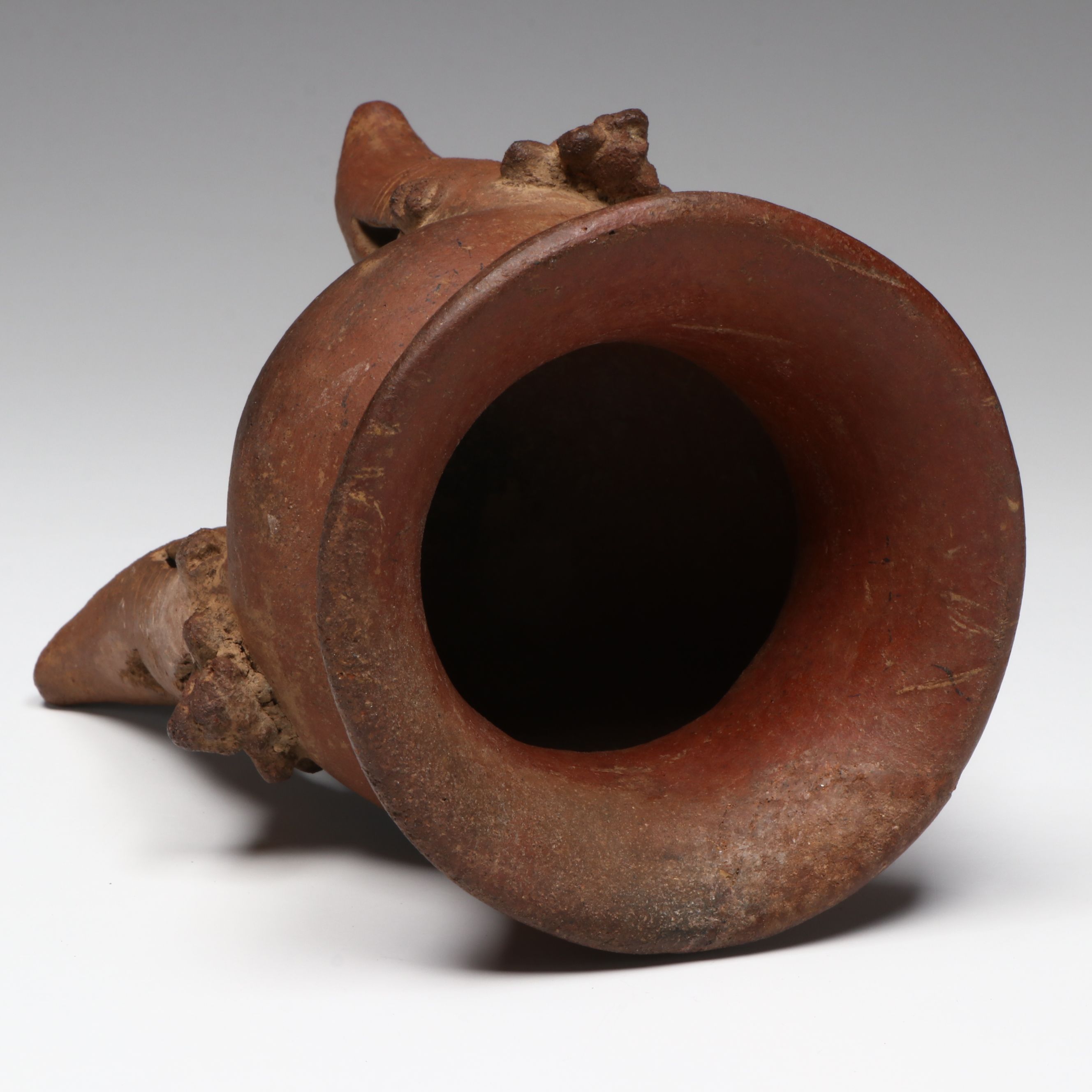 Pre-Columbian Chiriqui Pottery Tripod Vessel, Circa 700-1200 CE