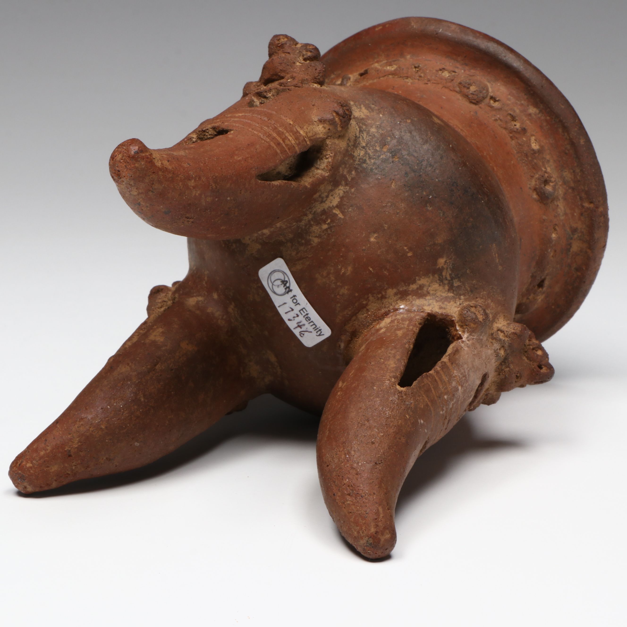 Pre-Columbian Chiriqui Pottery Tripod Vessel, Circa 700-1200 CE