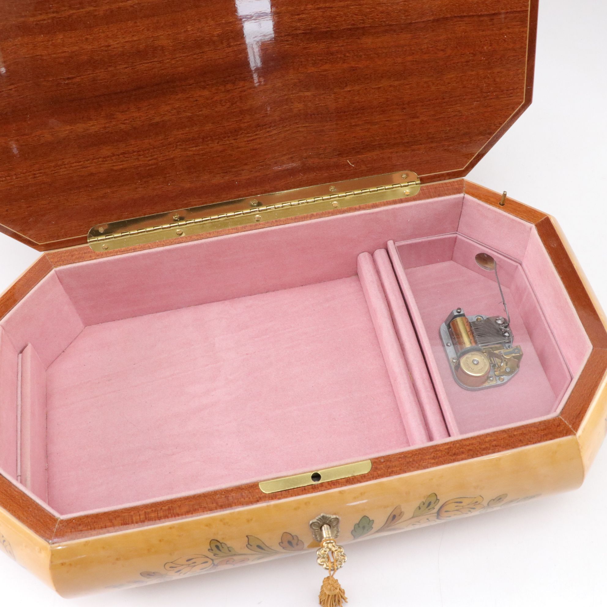 Musical Jewelry Boxes Playing "The Wind Beneath My Wings" and More