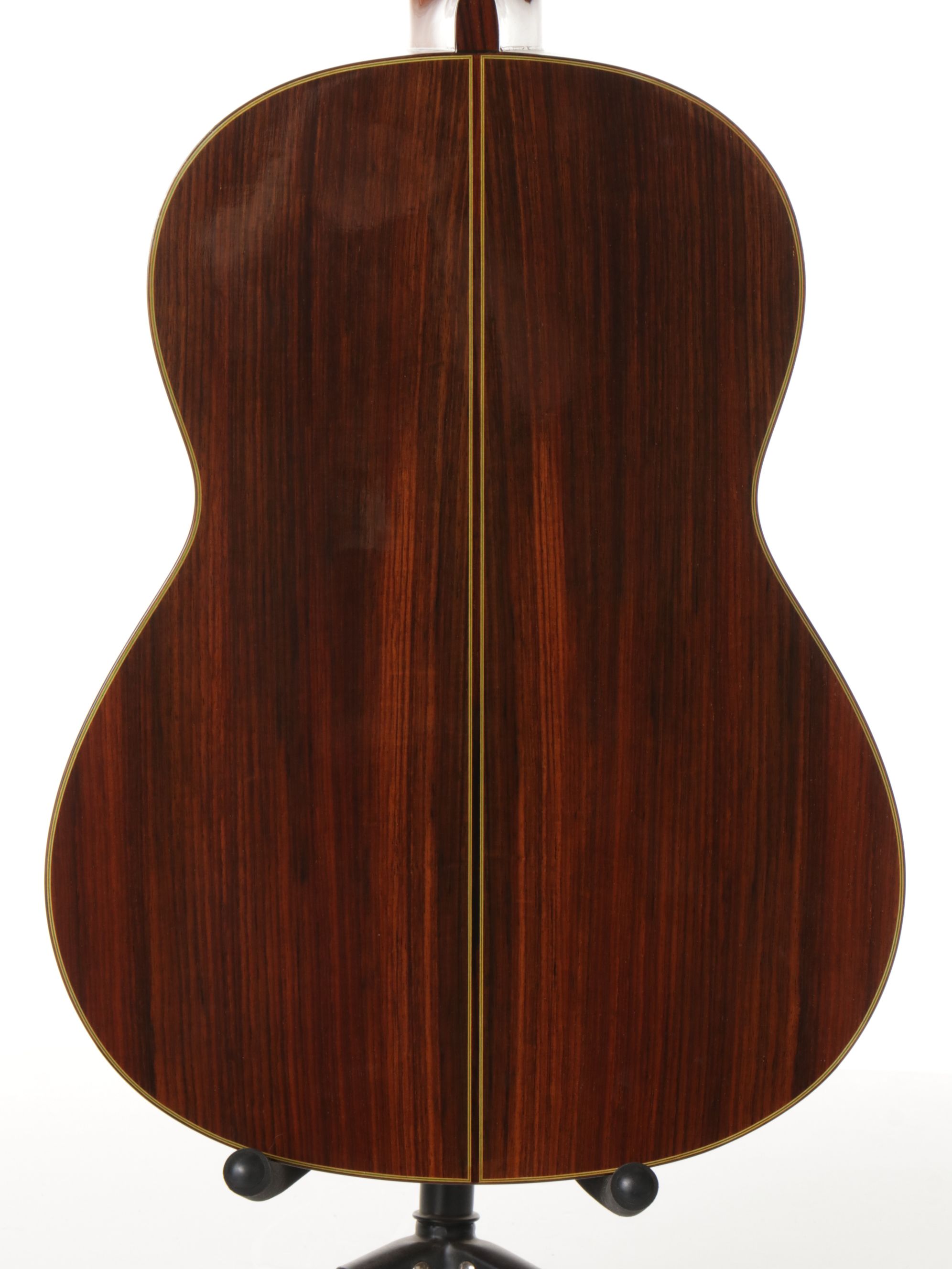 Yamaha Rosewood and Spruce Classical Acoustic Guitar with Hard Case