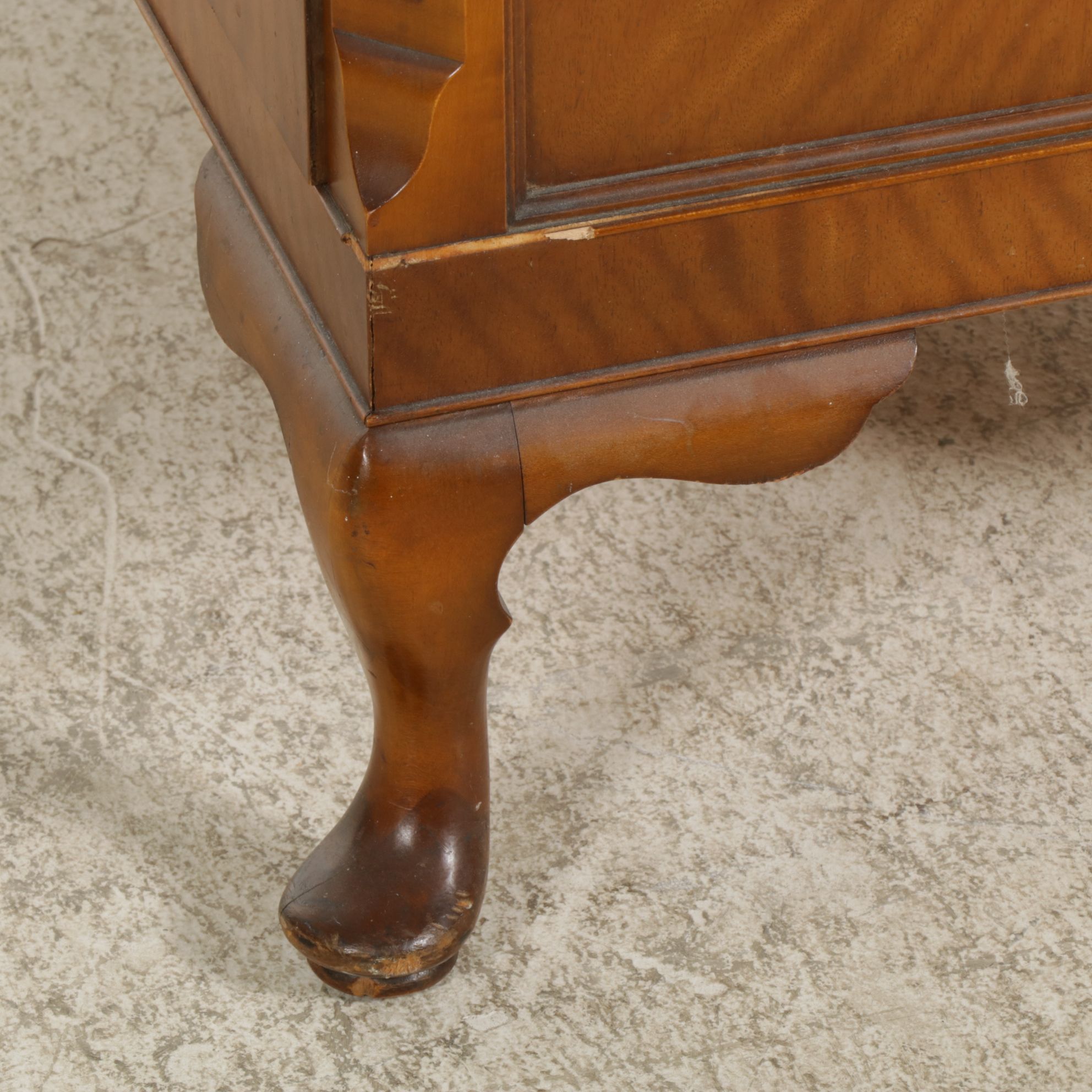 West Michigan Furniture Art Deco Style Chest of Drawers