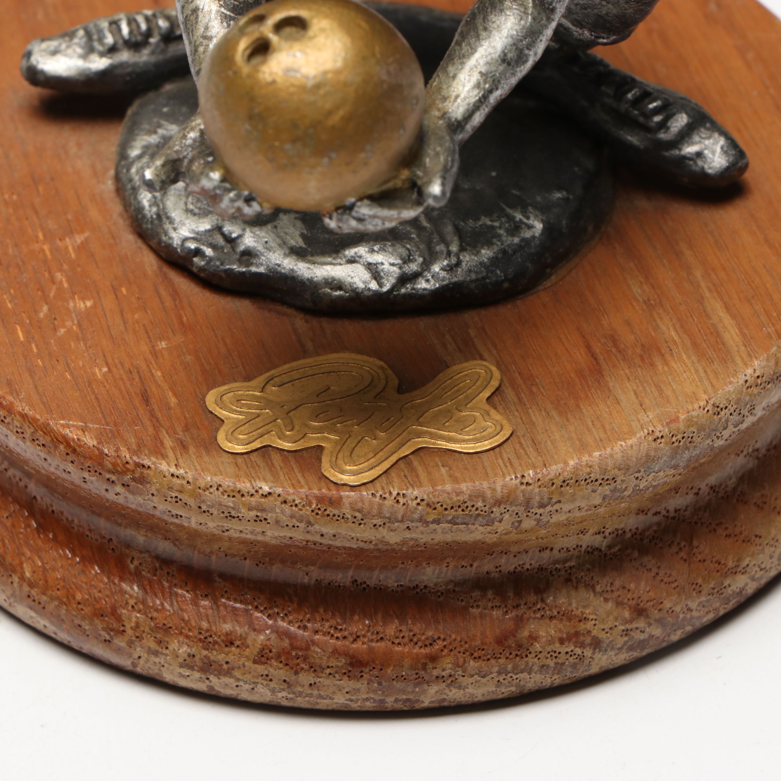 "Send All Life's Little Worries Skipping" and More Figurines