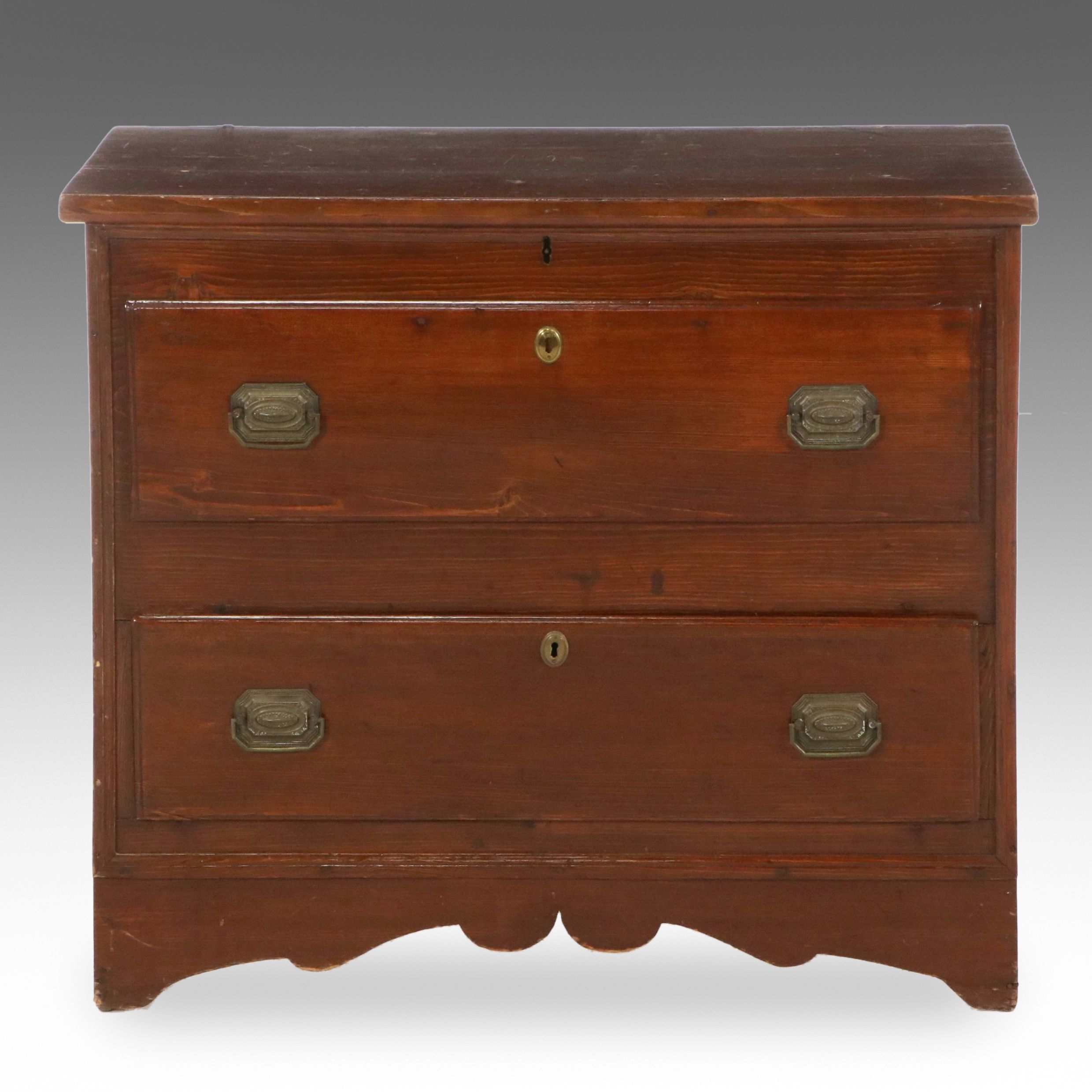 American Federal Painted Pine Mule Chest, Early 19th Century