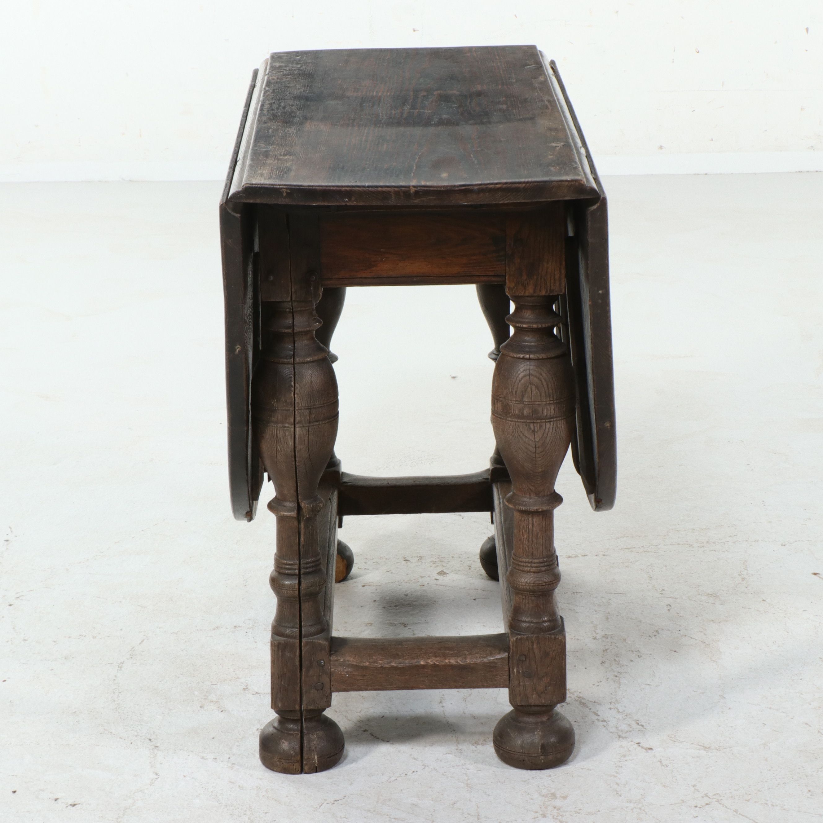 Antique Jacobean Oak Gate-Leg Drop-Leaf Table