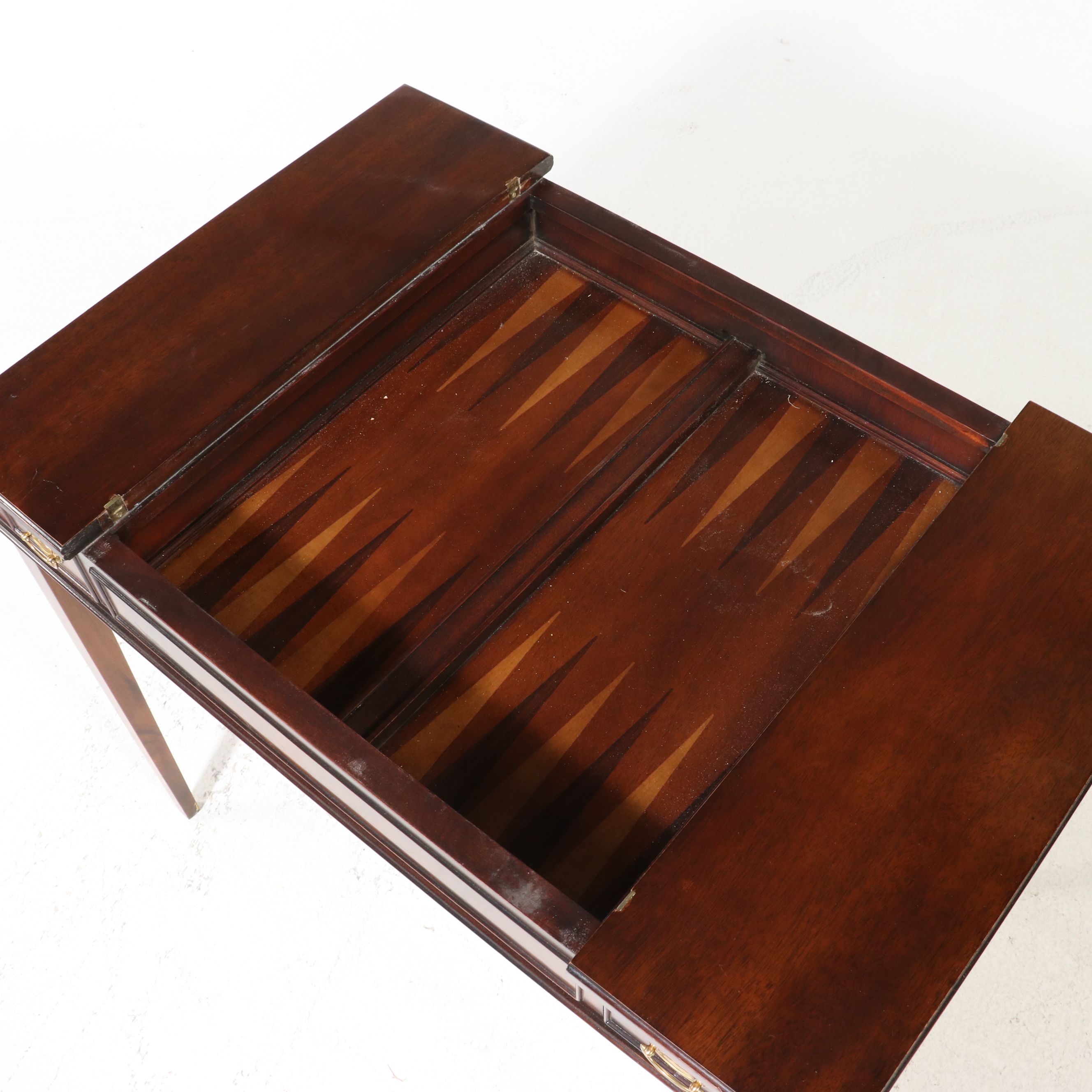 Wellington Hall Hepplewhite Style Mahogany Games Table, Late 20th Century