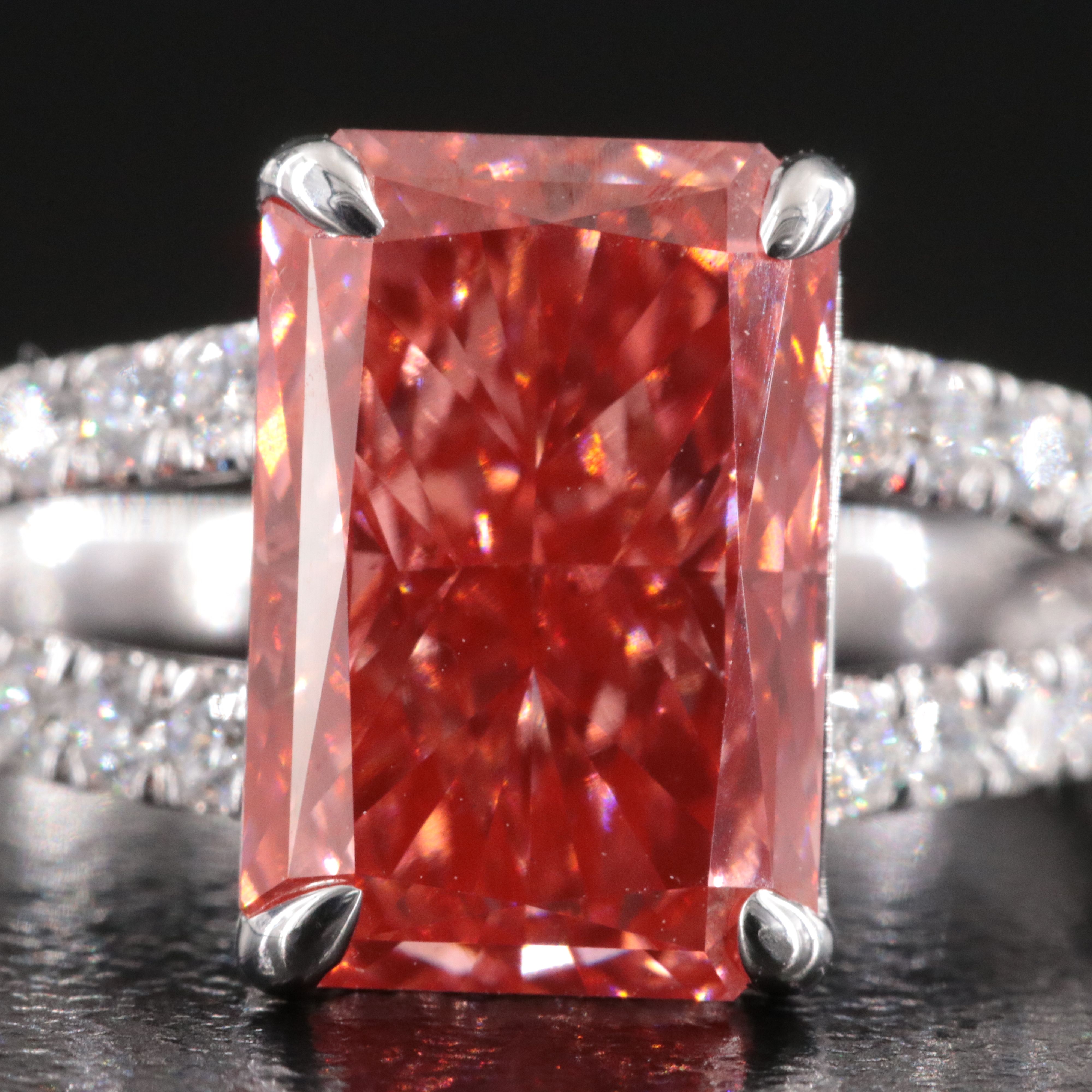 14K 5.12 CTW Lab Grown Diamond Ring, Online IGI Report & Fancy Vivid Pink Center