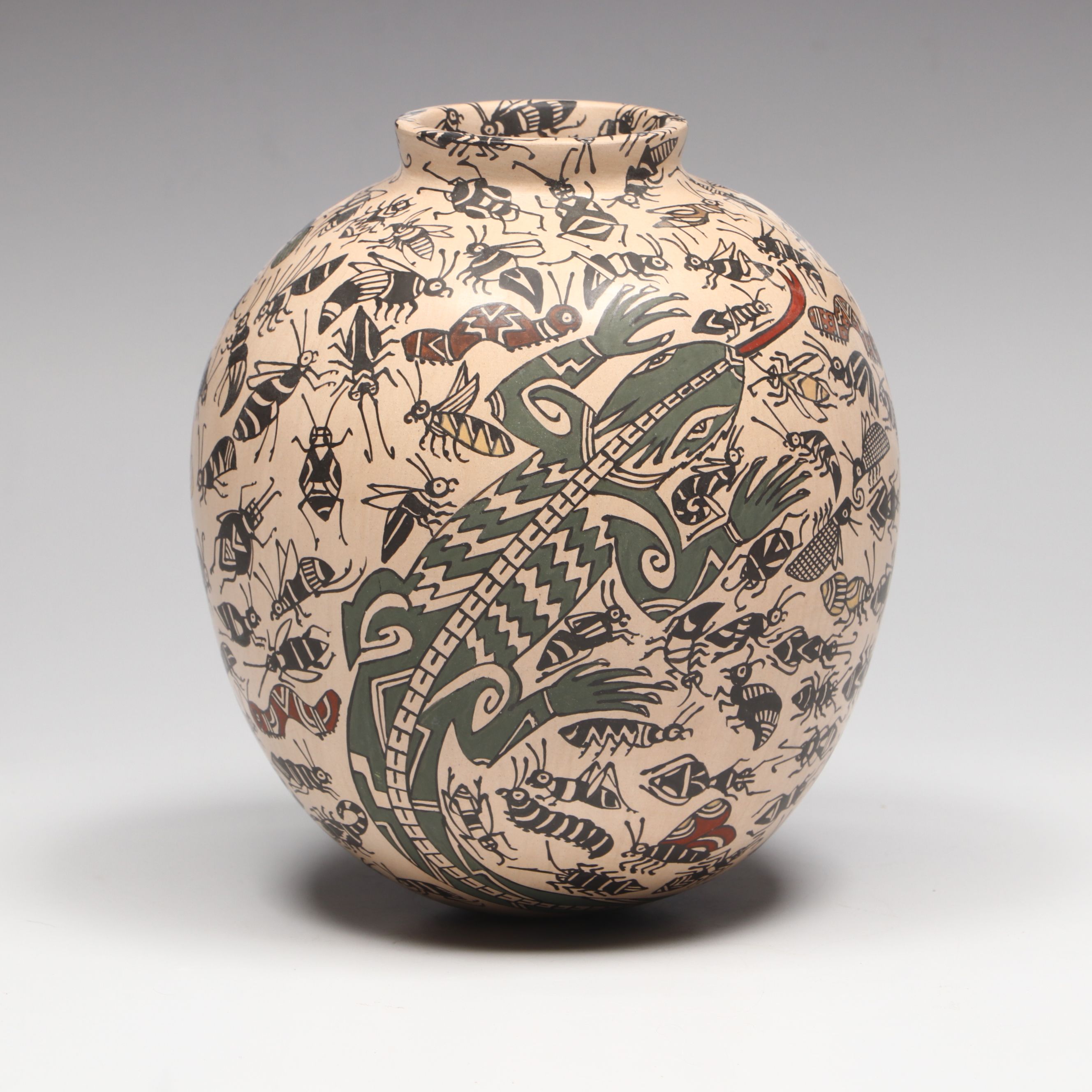 Manuel Rodriguez Guillen Mata Ortiz Pottery Vase with Insects and Lizards