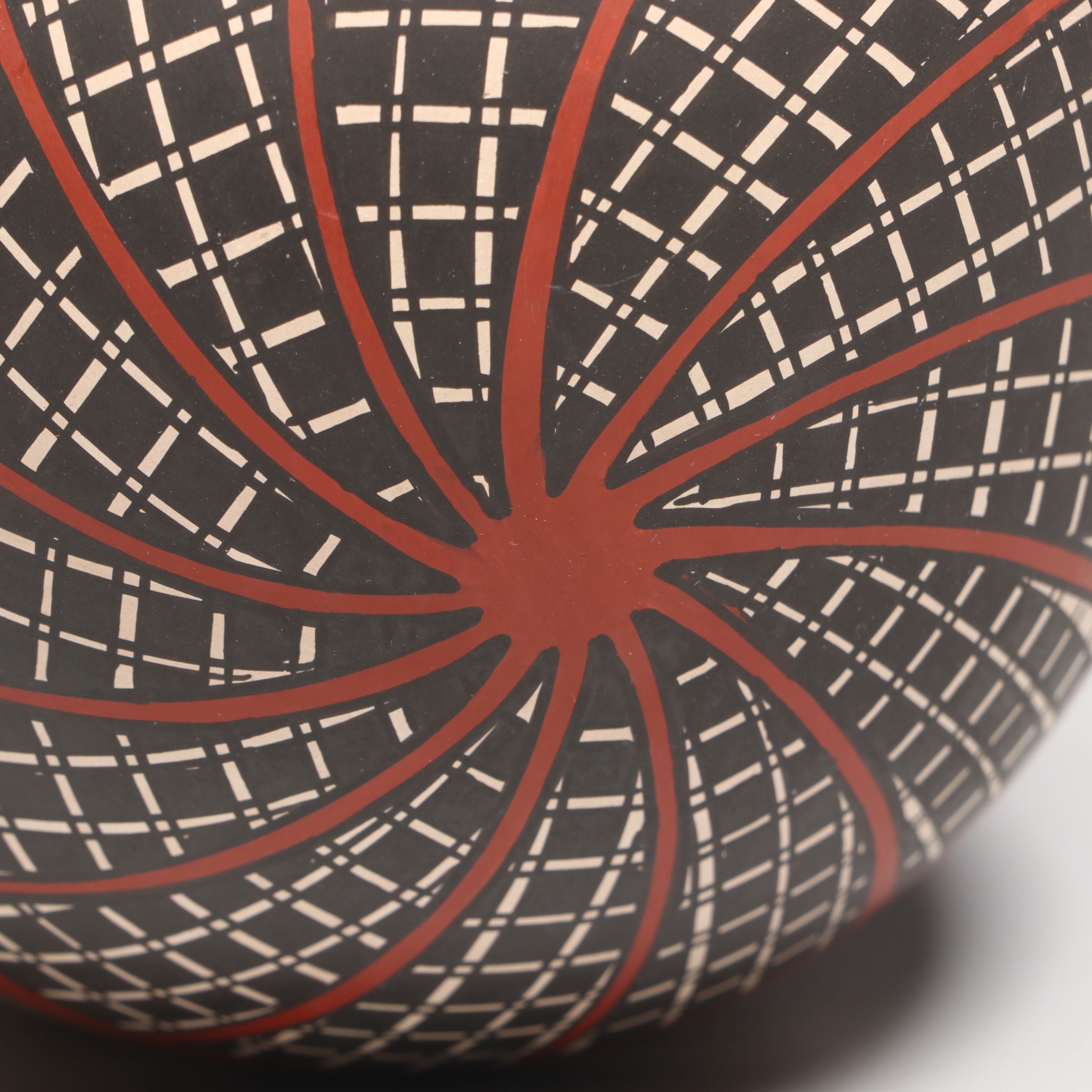 Mirna Hernandez Mata Ortiz Pottery Polychrome Wedding Vase