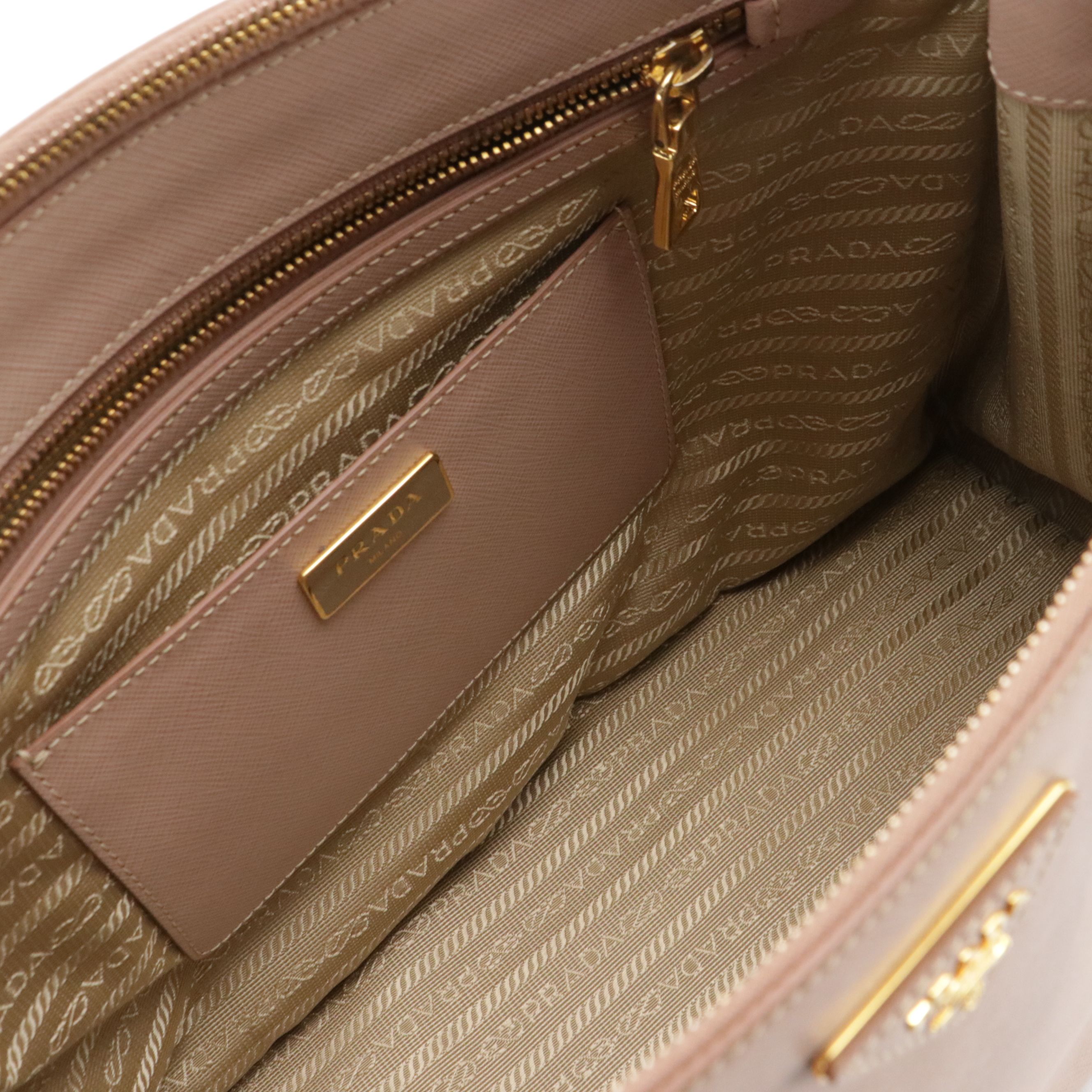 Prada Medium Double Zip Galleria Two-Way Tote Bag in Blush Pink Saffiano Leather