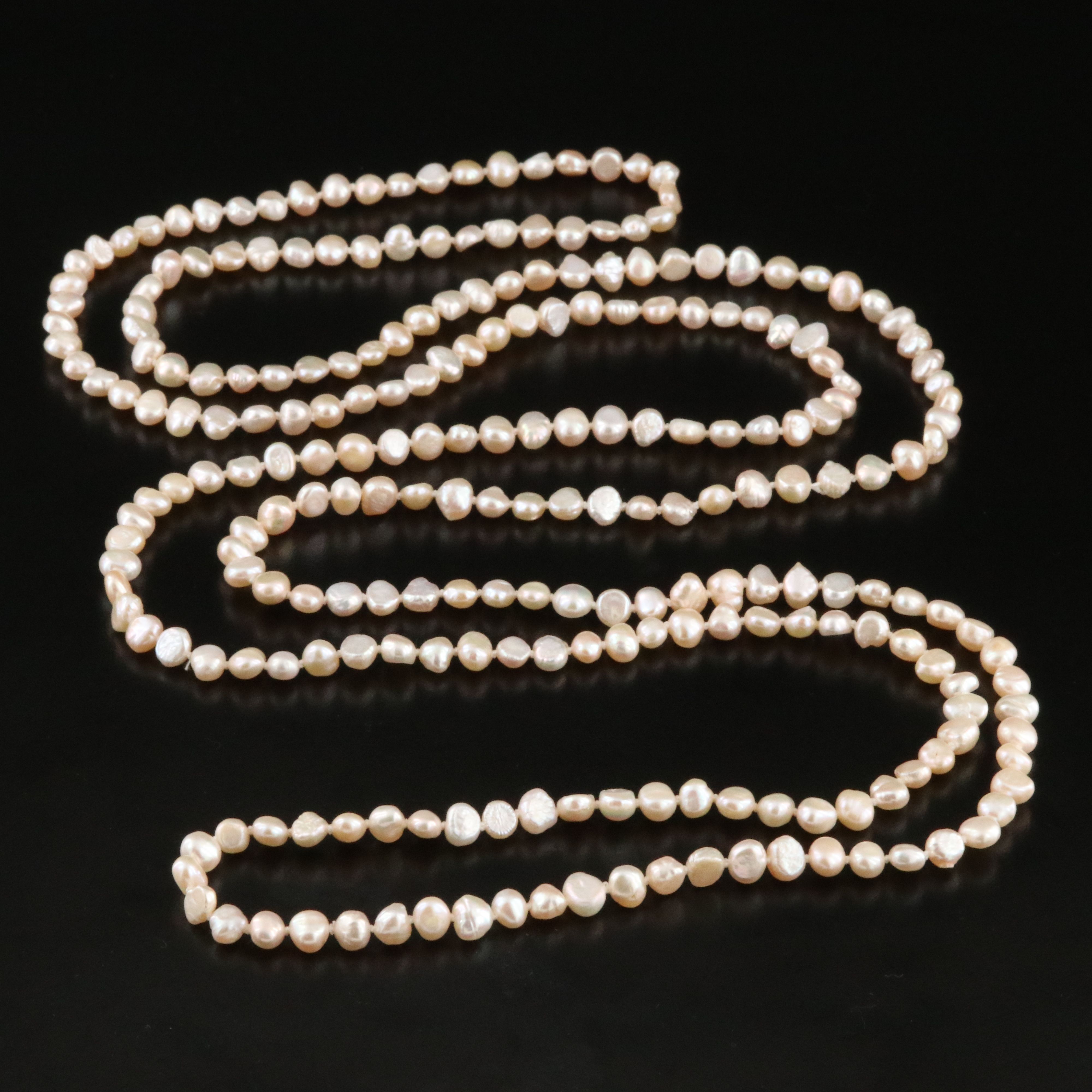 Rope Length Pearl Necklace