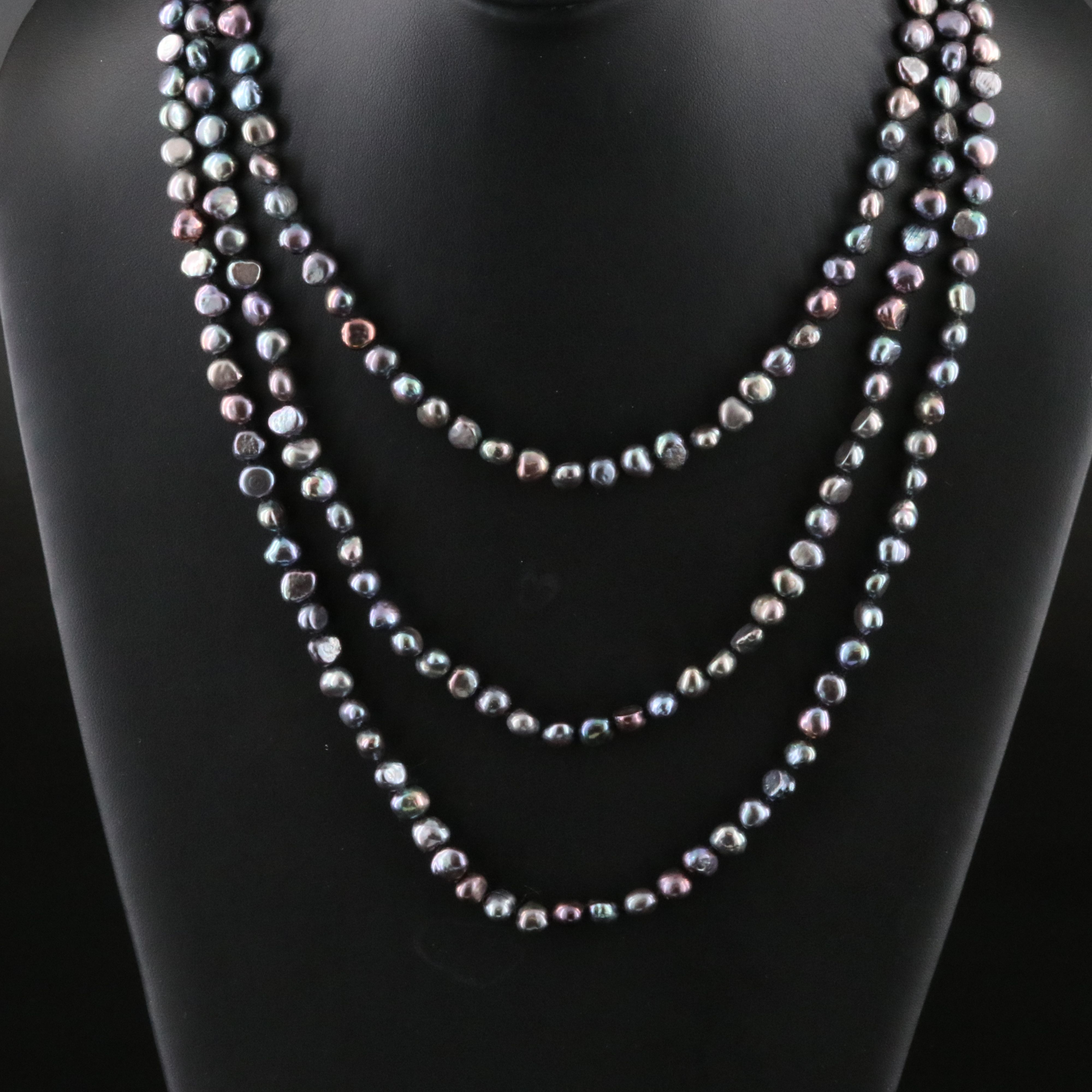 Rope Length Pearl Necklace