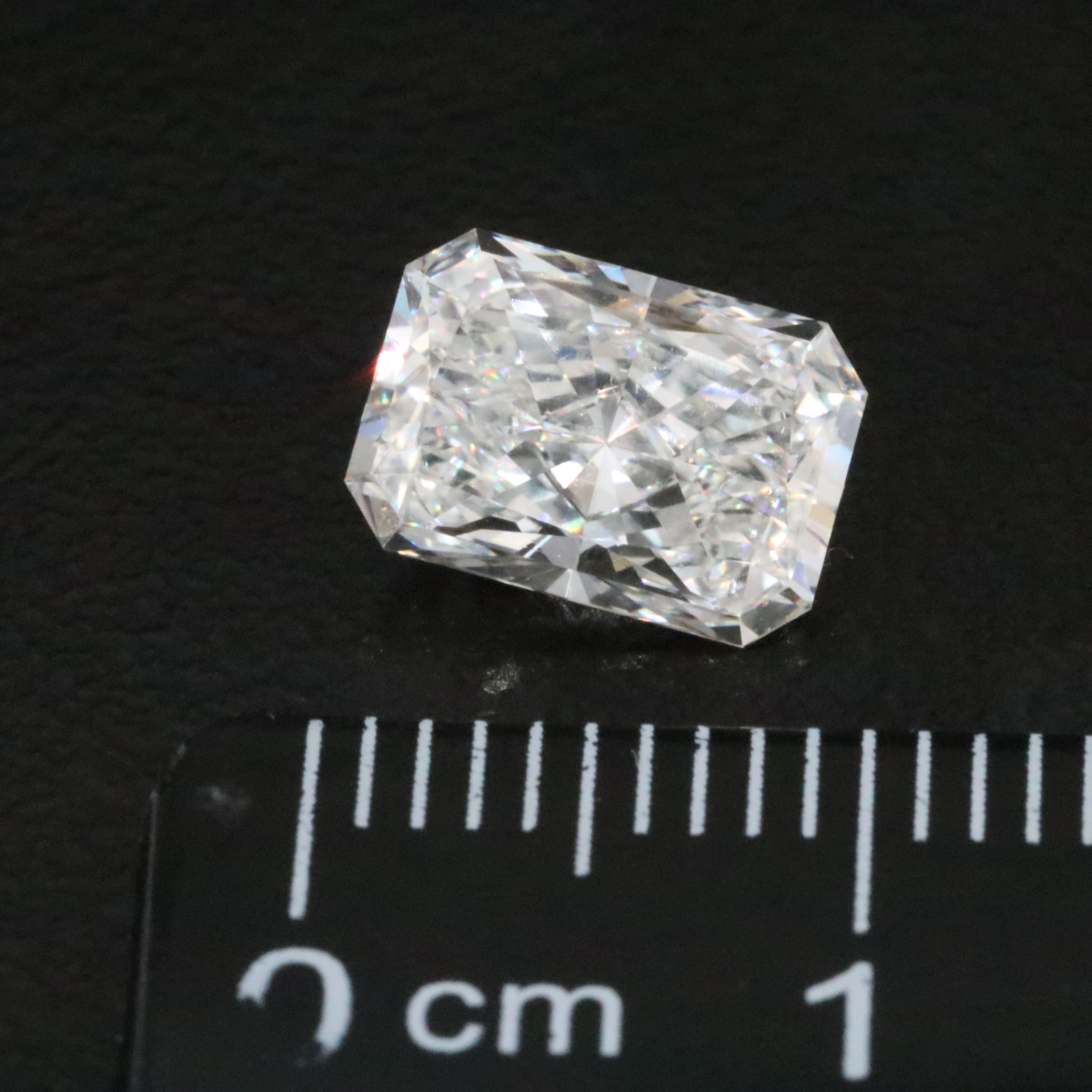 Loose 1.90 CT Lab Grown Diamond with IGI Report