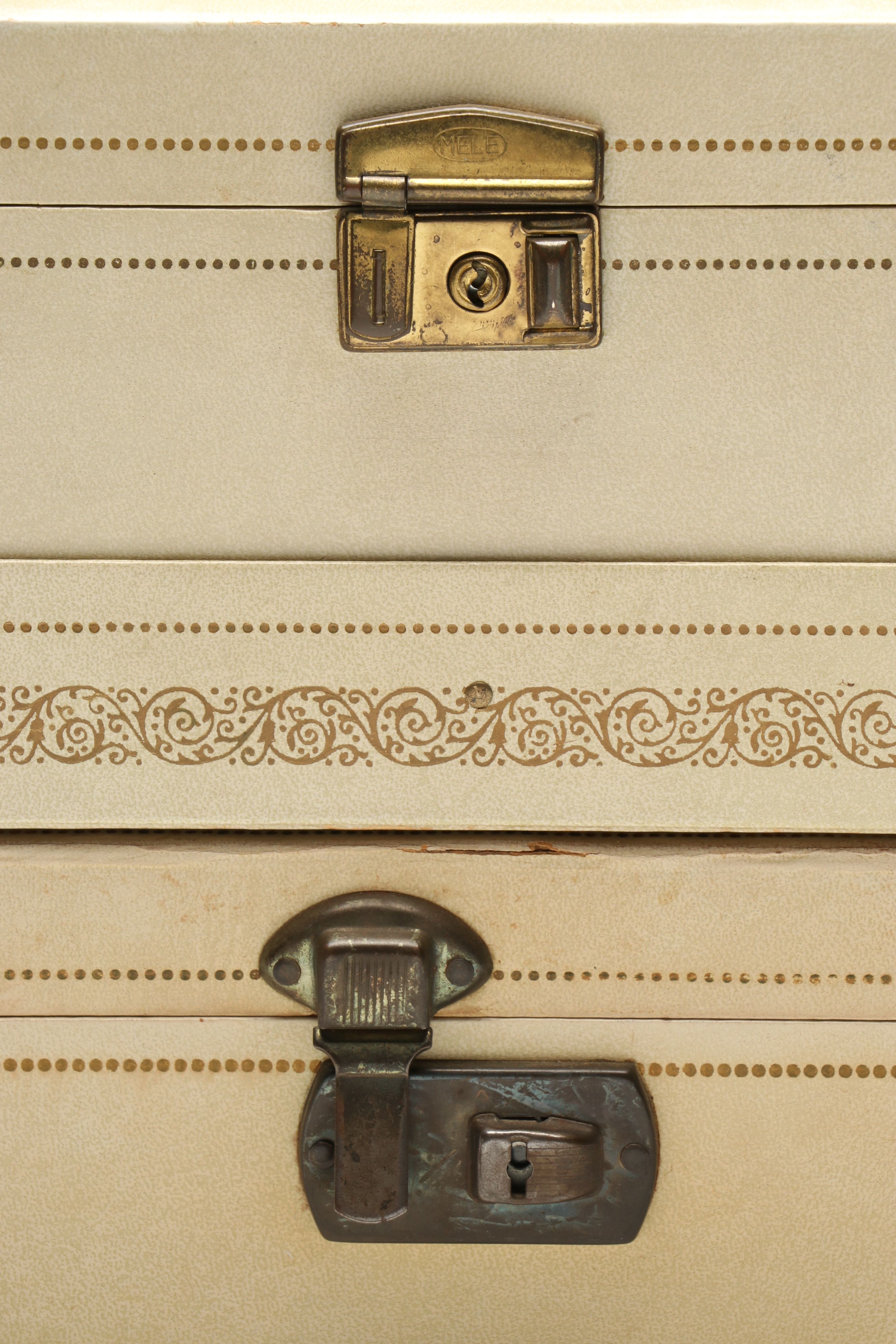 Mele and Other Fabric Lined Vintage Jewelry Box, Mid-20th Century