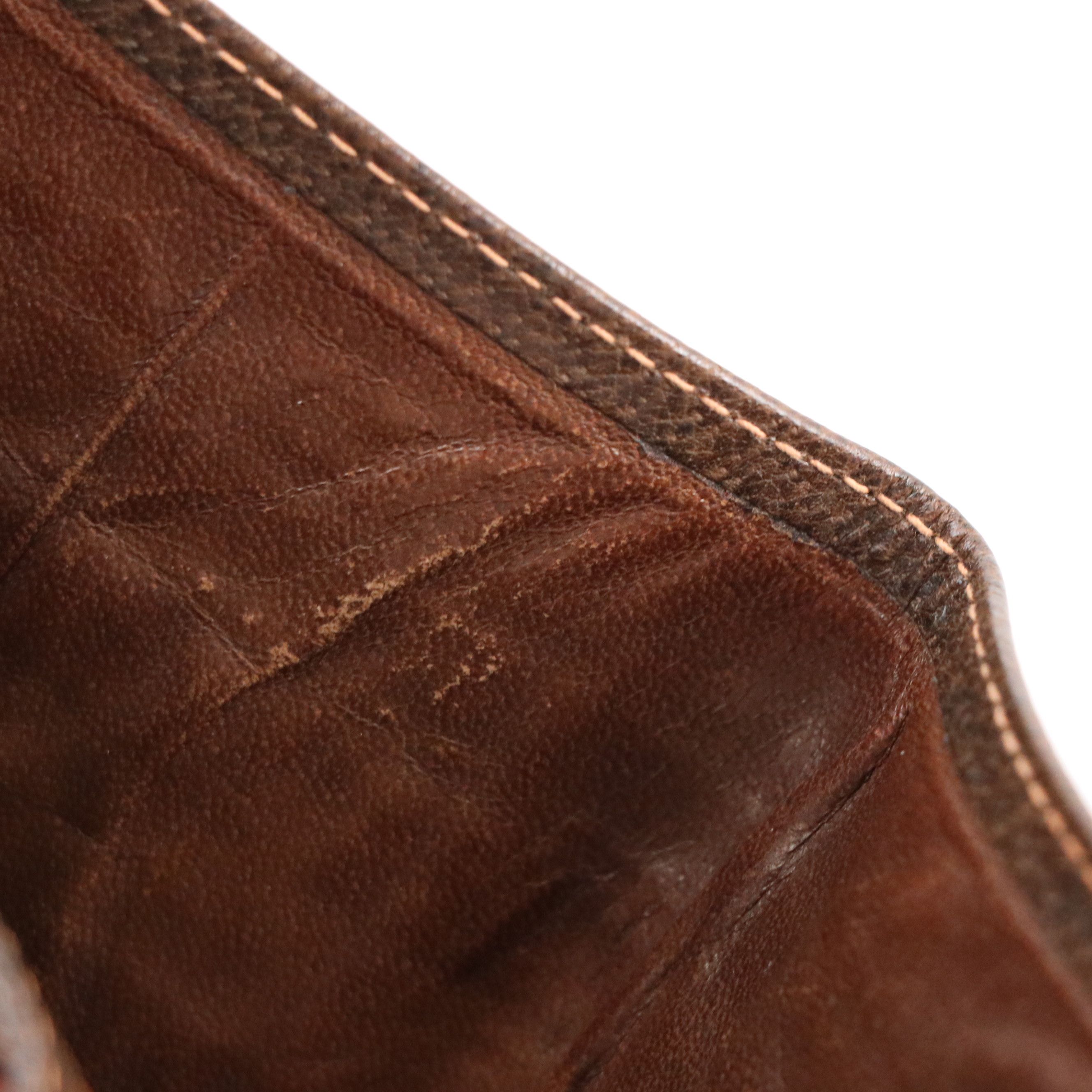 Gucci Accessory Collection Web Stripe Bifold Wallet in GG Supreme Canvas