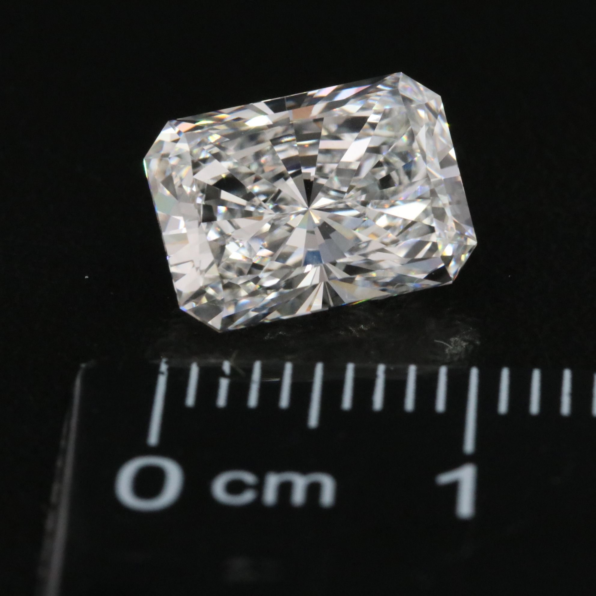 Loose 3.10 CT Lab Grown Diamond with IGI Report
