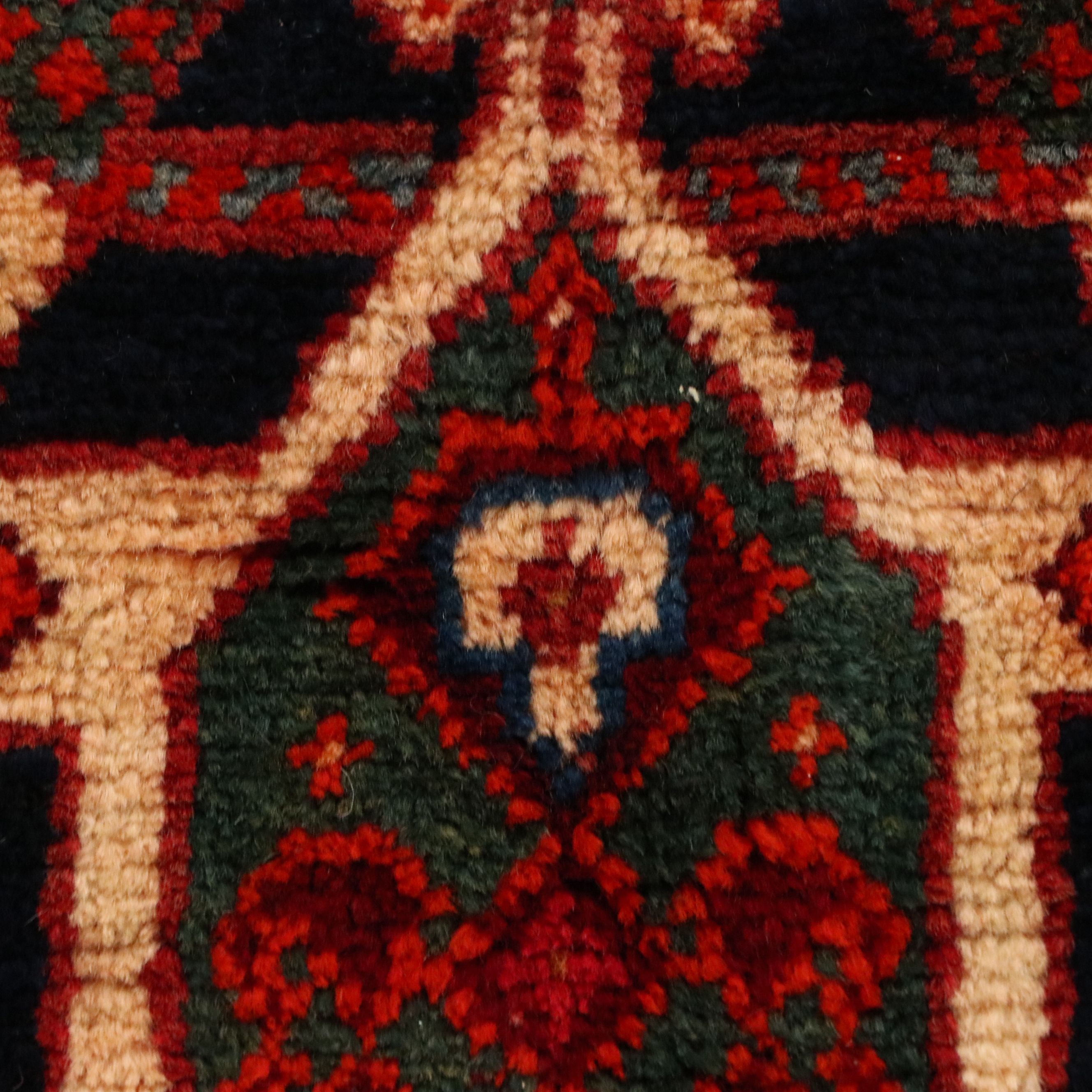 5'2 x 9'3 Hand-Knotted Persian Shiraz Area Rug