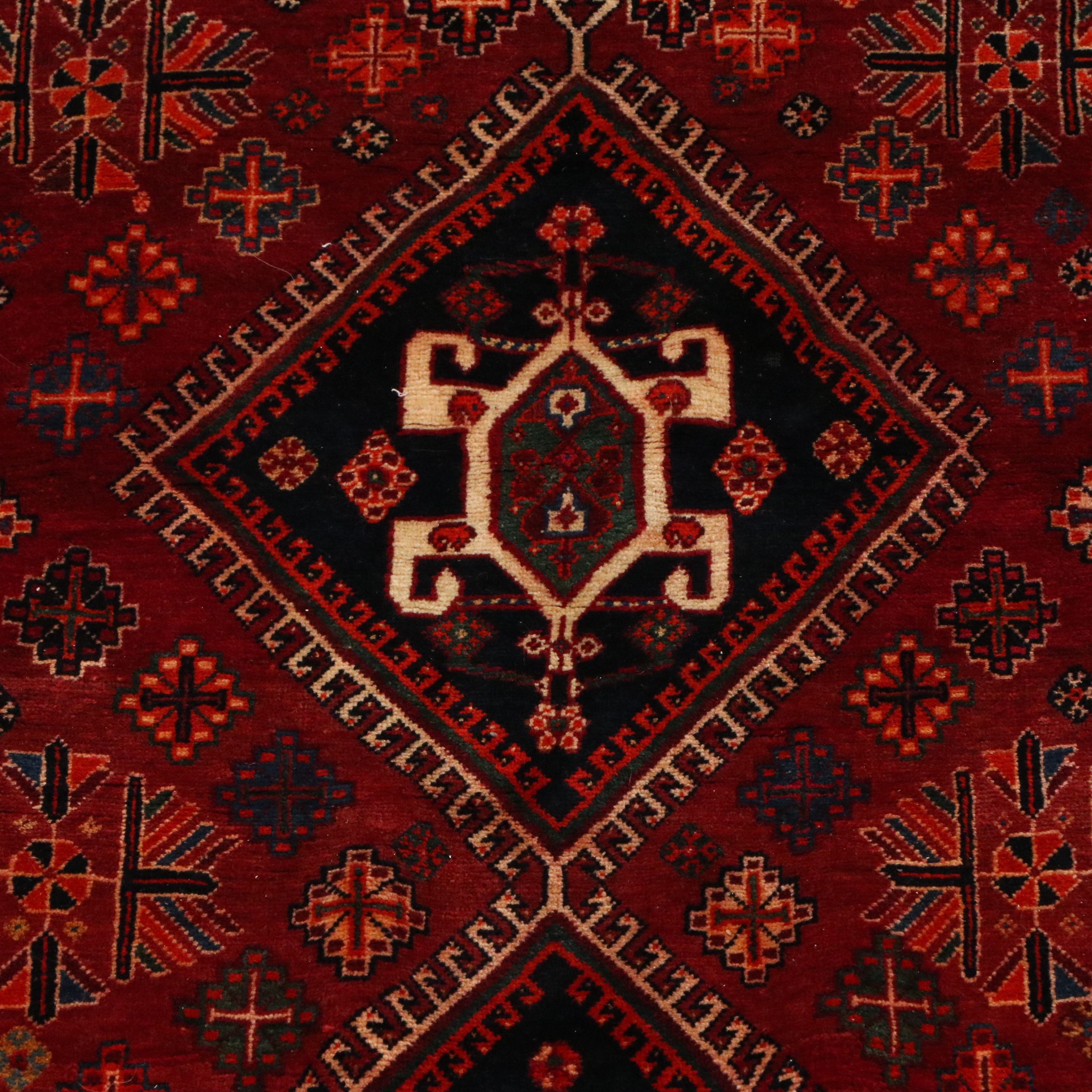 5'2 x 9'3 Hand-Knotted Persian Shiraz Area Rug