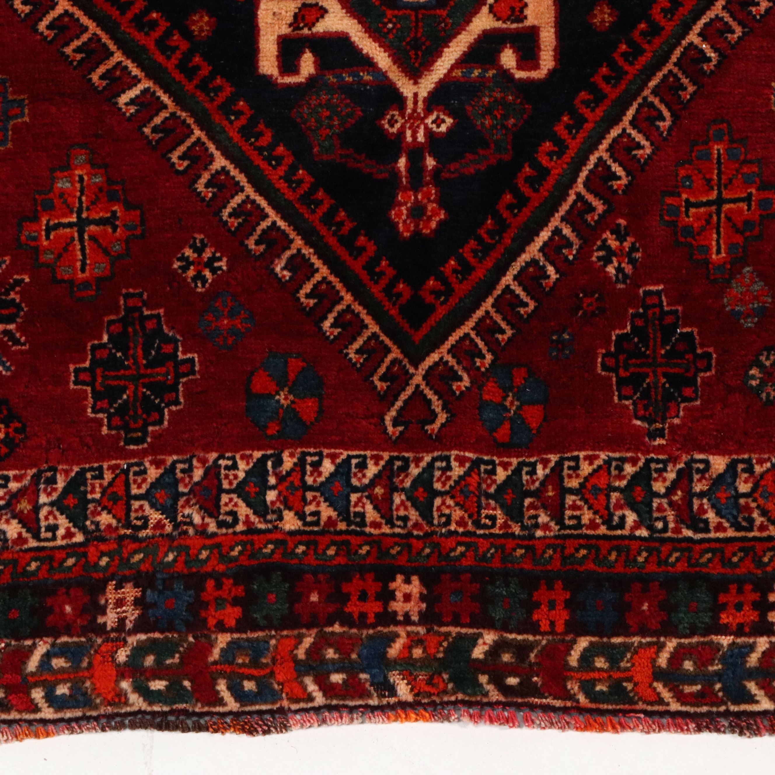 5'2 x 9'3 Hand-Knotted Persian Shiraz Area Rug