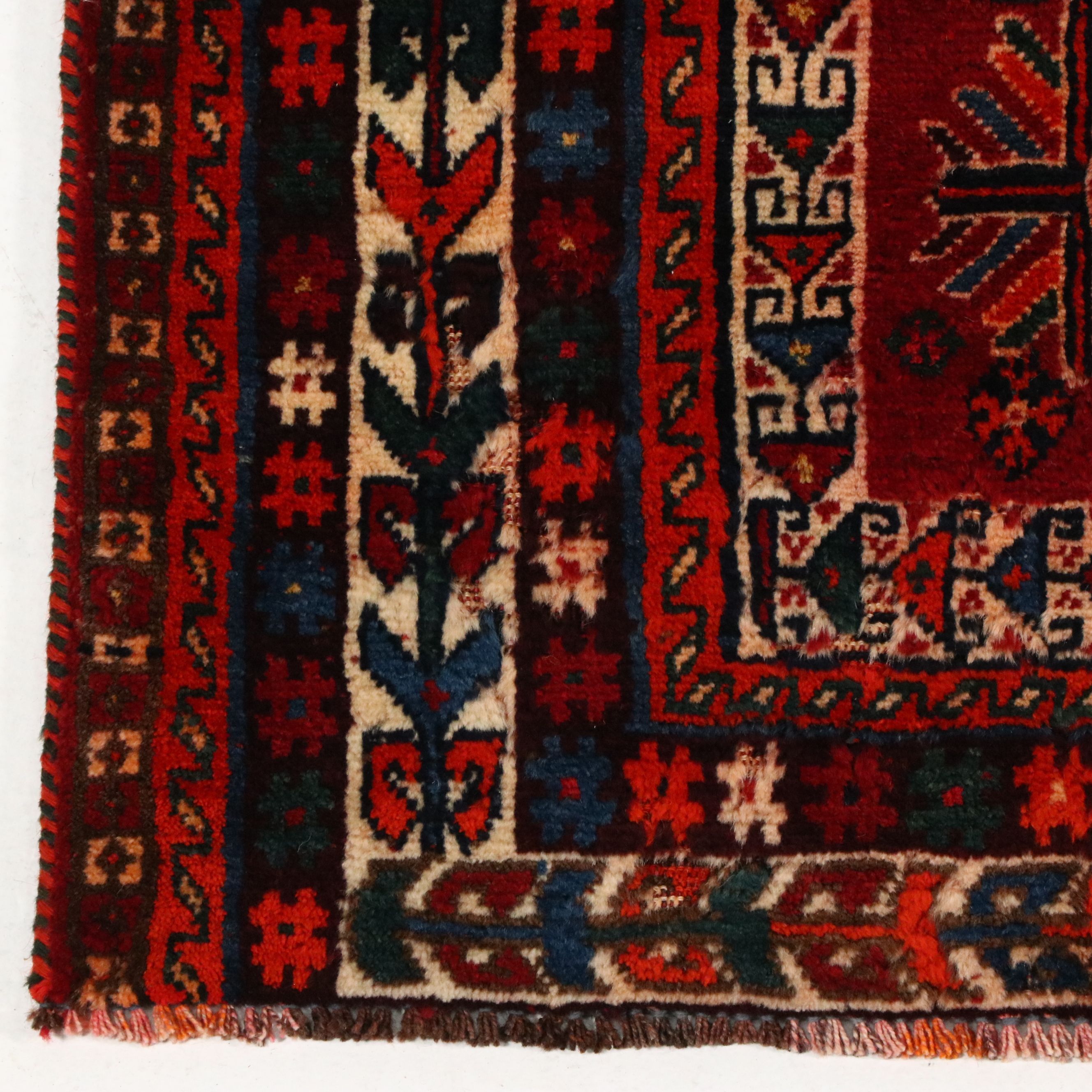 5'2 x 9'3 Hand-Knotted Persian Shiraz Area Rug