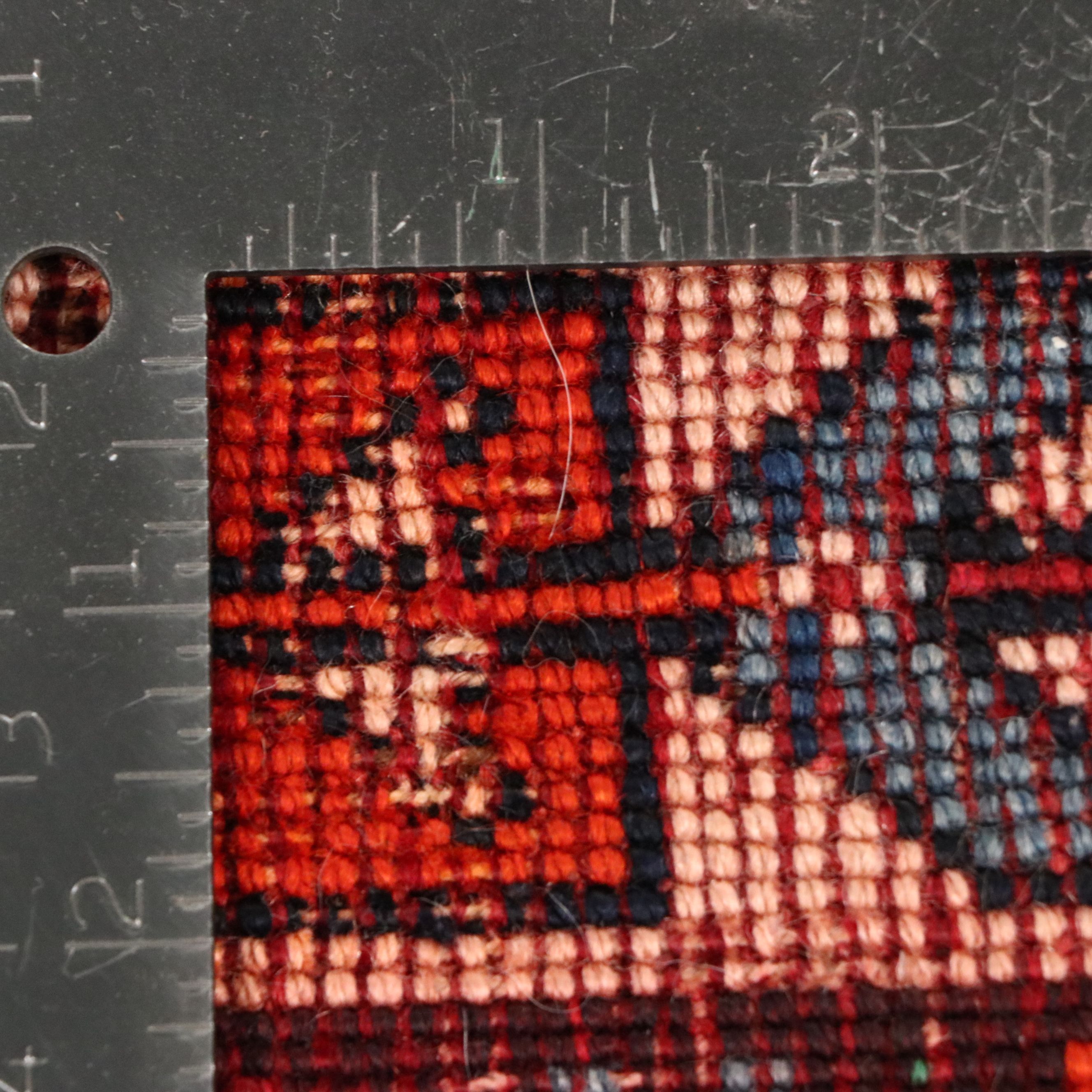 5'2 x 9'3 Hand-Knotted Persian Shiraz Area Rug