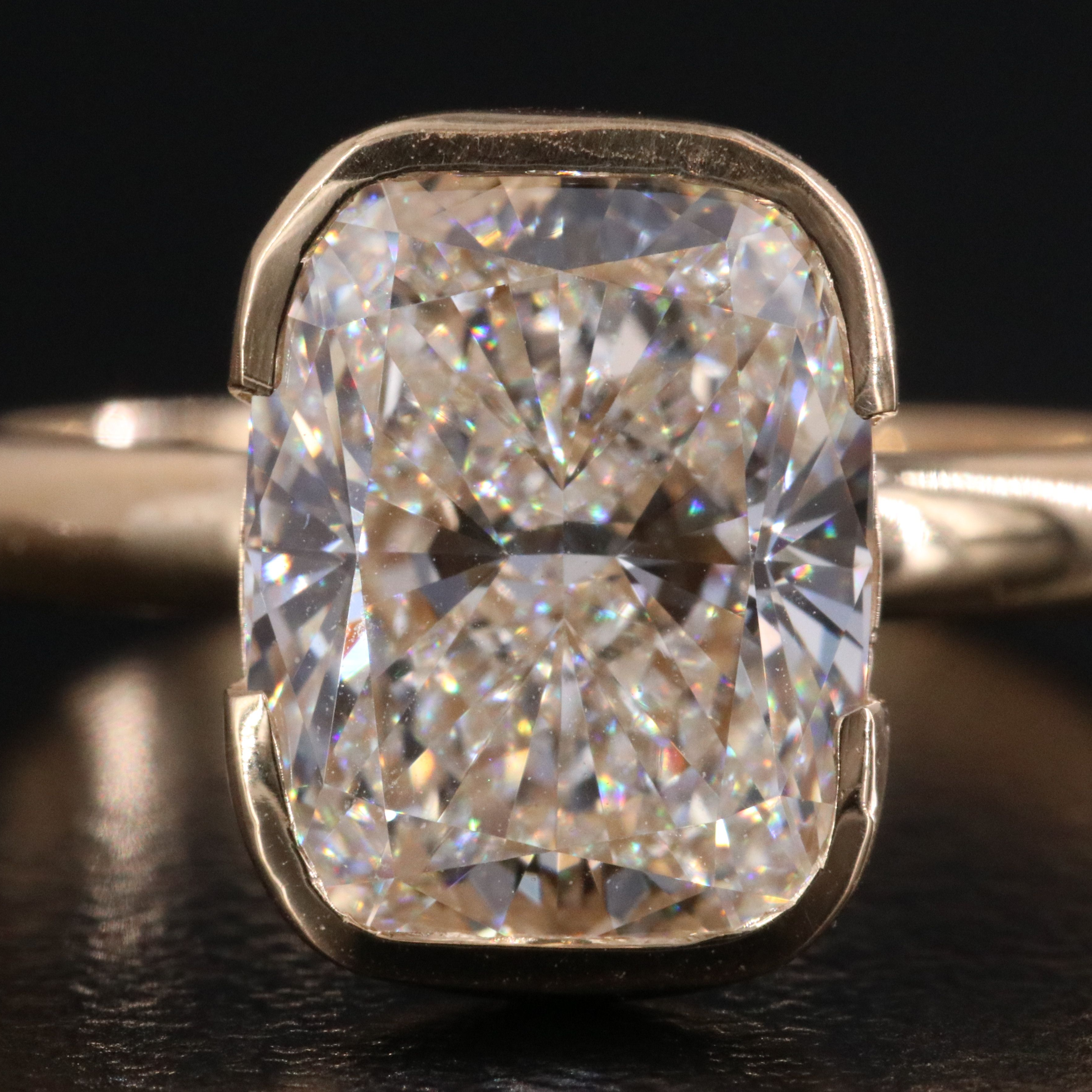 18K 4.06 CT Lab Grown Diamond Solitaire Ring with IGI Report