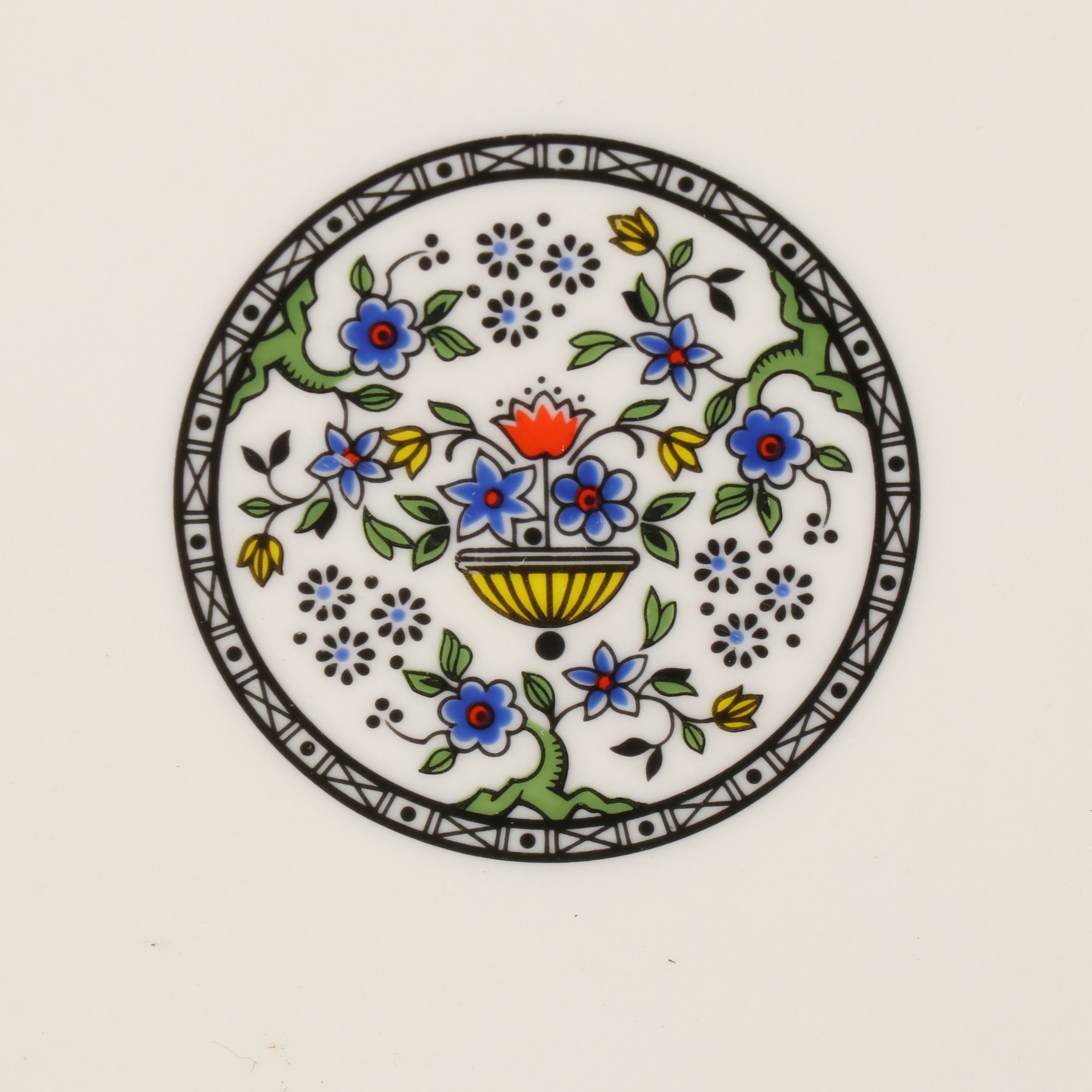 Royal Doulton "Tavistock" Plates with Flat Cups and Saucers, Late 20th Century