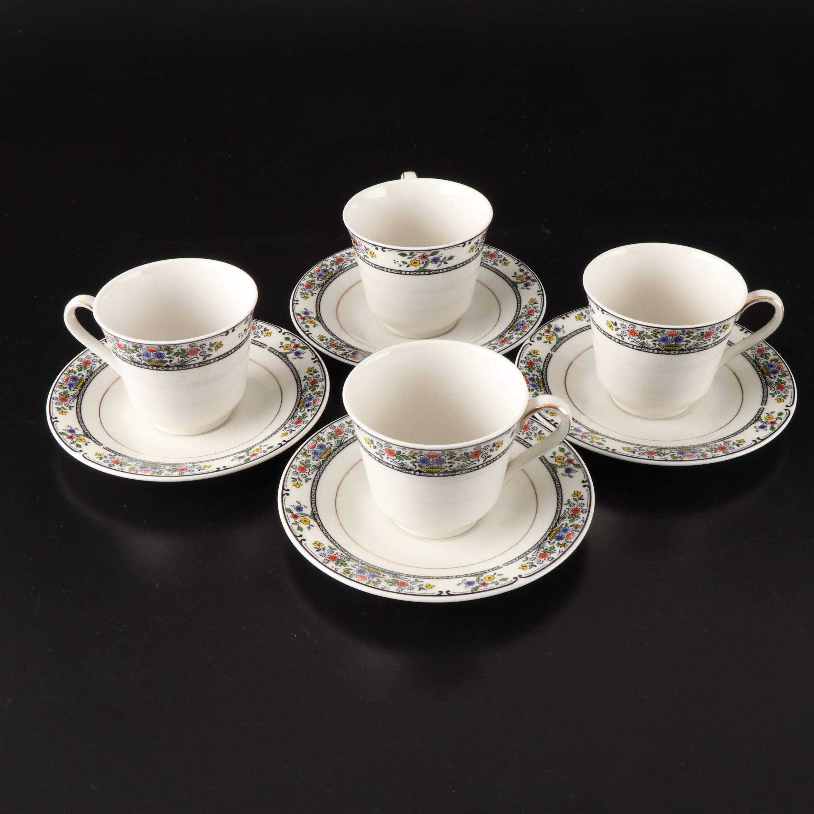 Royal Doulton "Tavistock" Plates with Flat Cups and Saucers, Late 20th Century