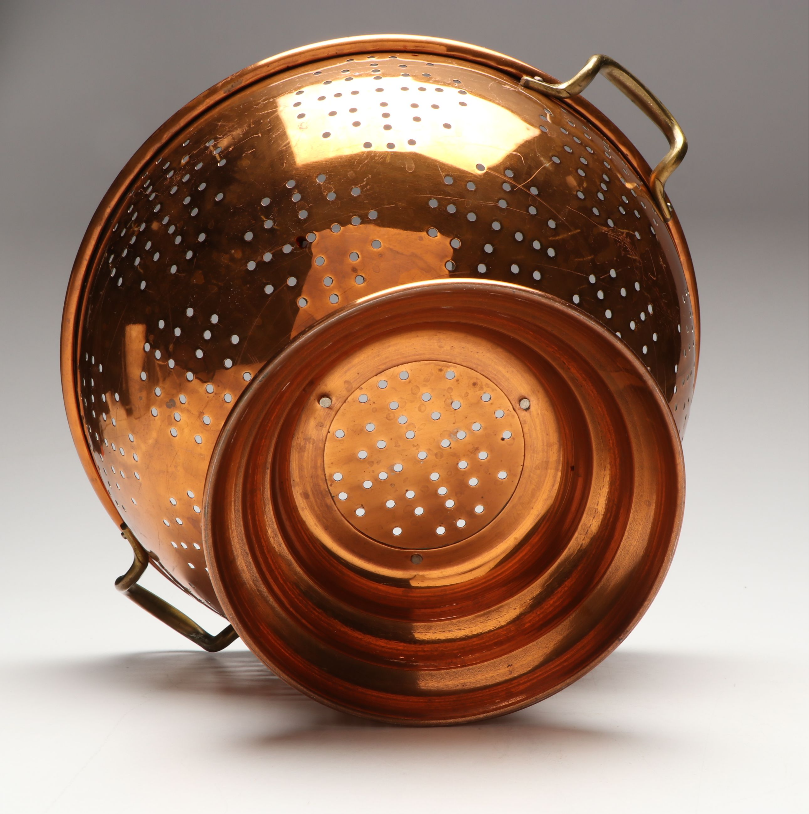 Benjamin & Medwin Inc. Colander with Other Copper Mixing Bowls and Scoops