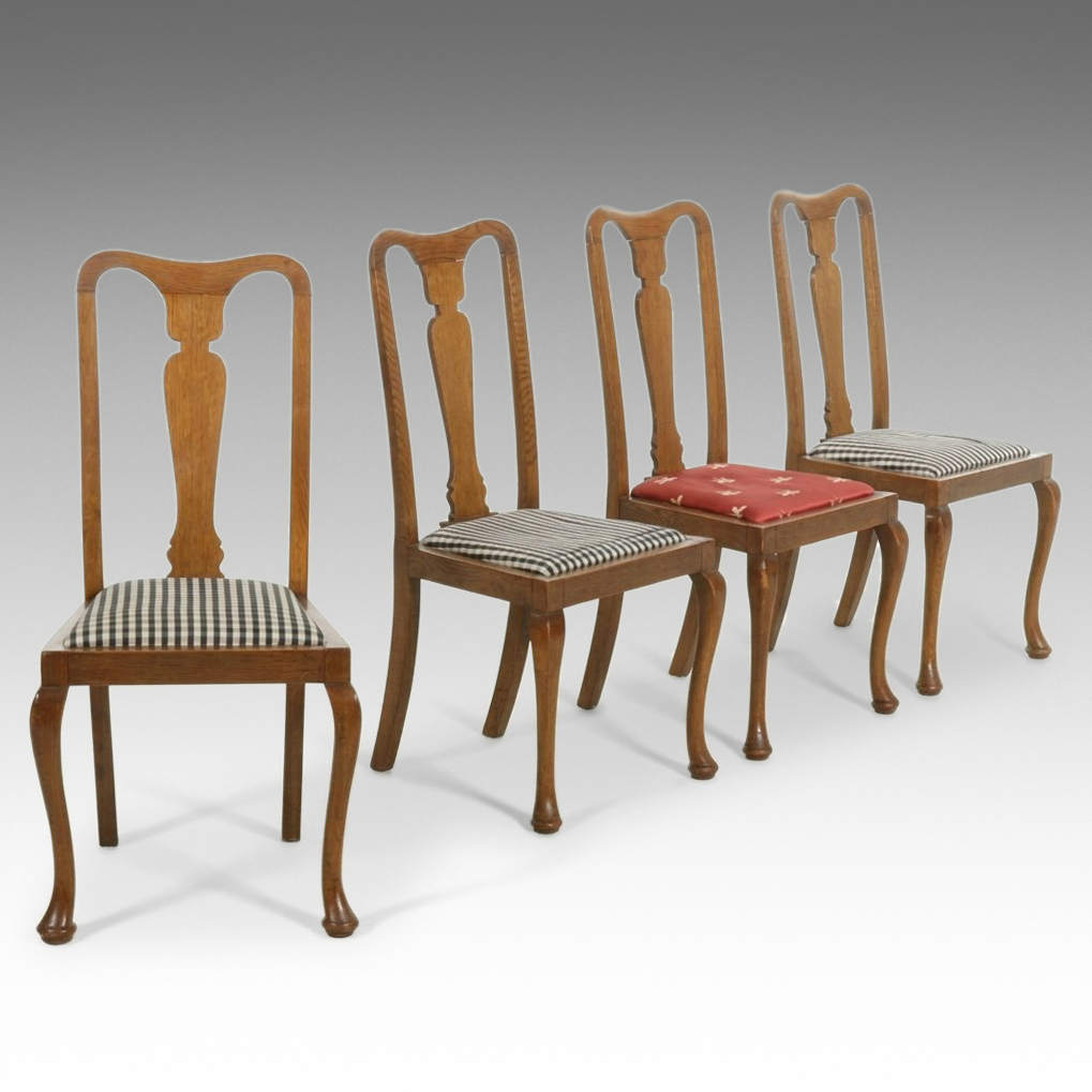 Four Queen Anne Style Oak Side Chairs, Early to Mid-20th Century