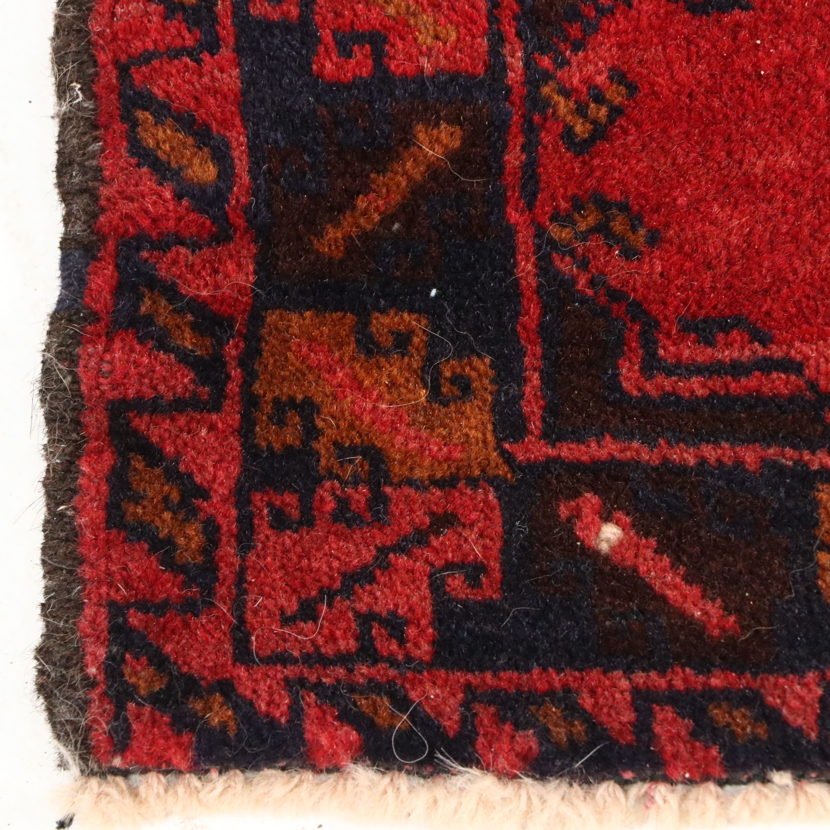 2'9 x 4'7 Hand-Knotted Persian Baluch Accent Rug