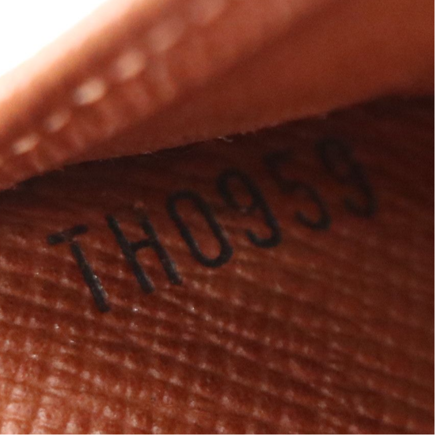 Louis Vuitton Porte-Trésor International in Monogram Canvas