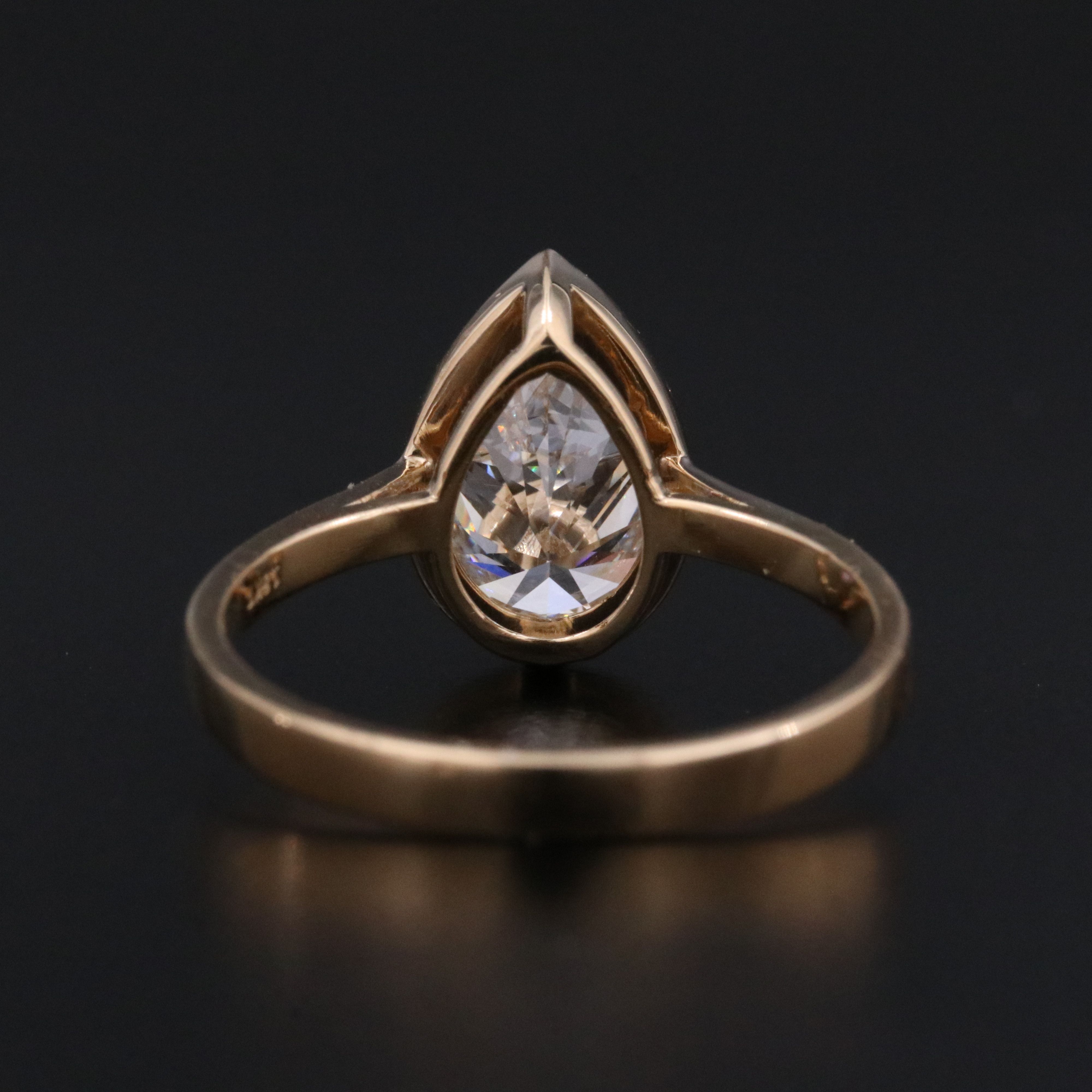 18K 1.98 CT Lab Grown Diamond Solitaire Ring with IGI Report