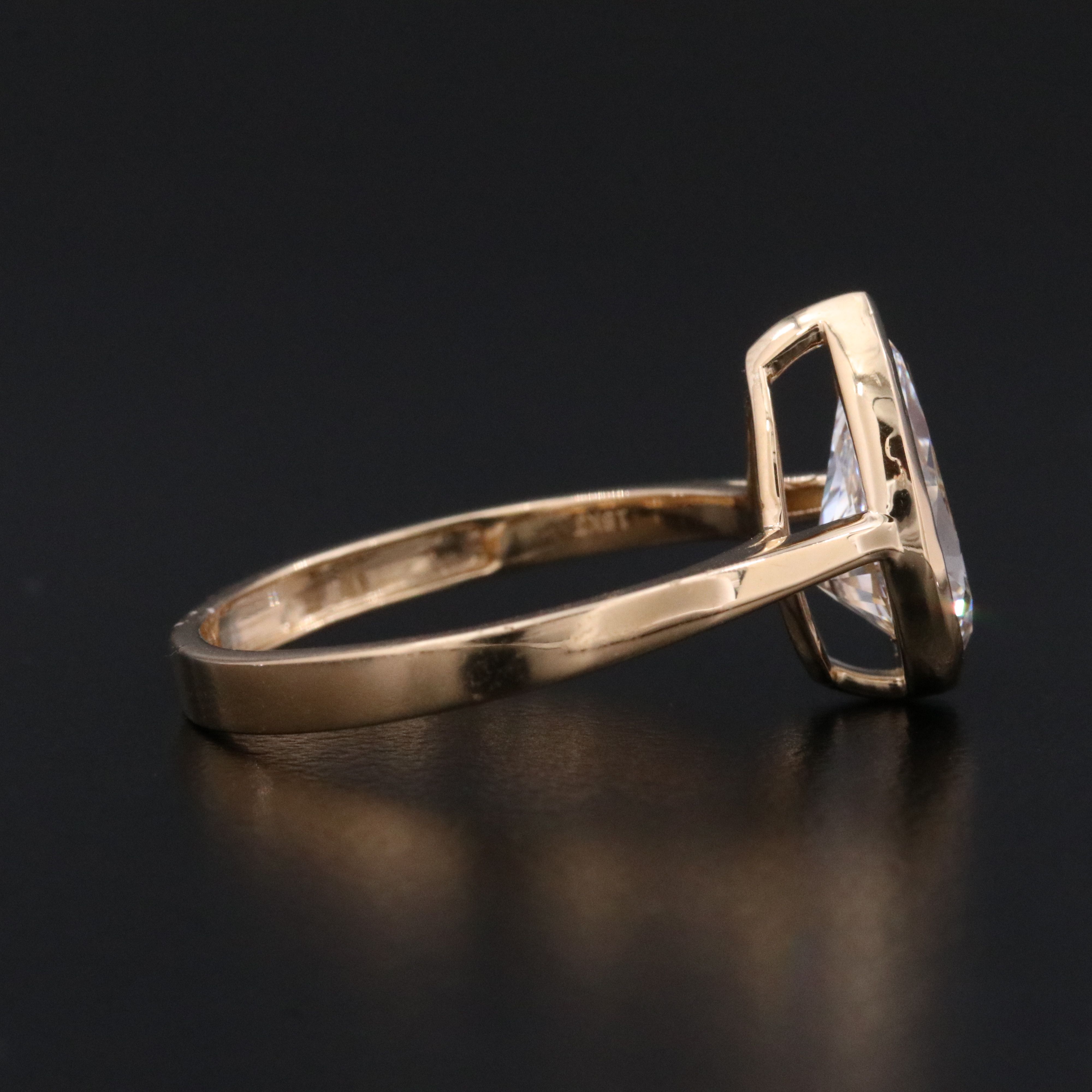 18K 1.98 CT Lab Grown Diamond Solitaire Ring with IGI Report