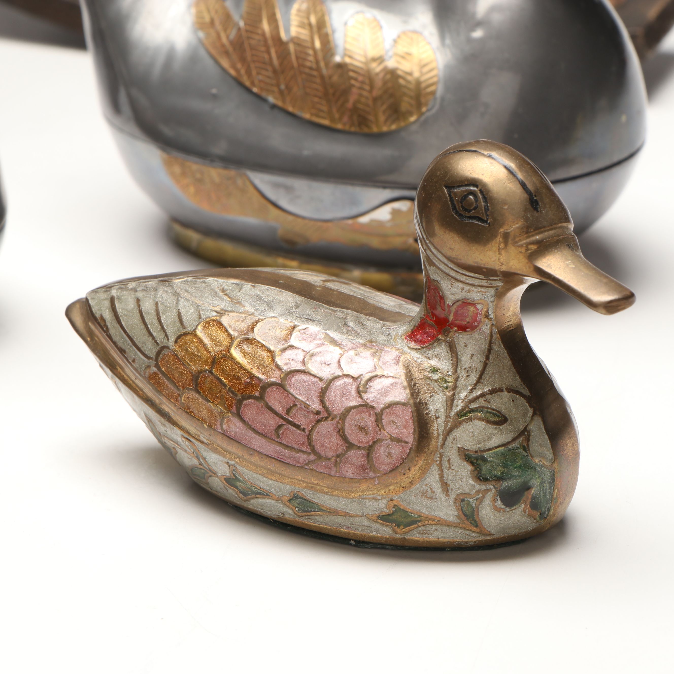 Chinese Cloissoné Duck-Lidded Boxes, Rajasthani Marwari Horses