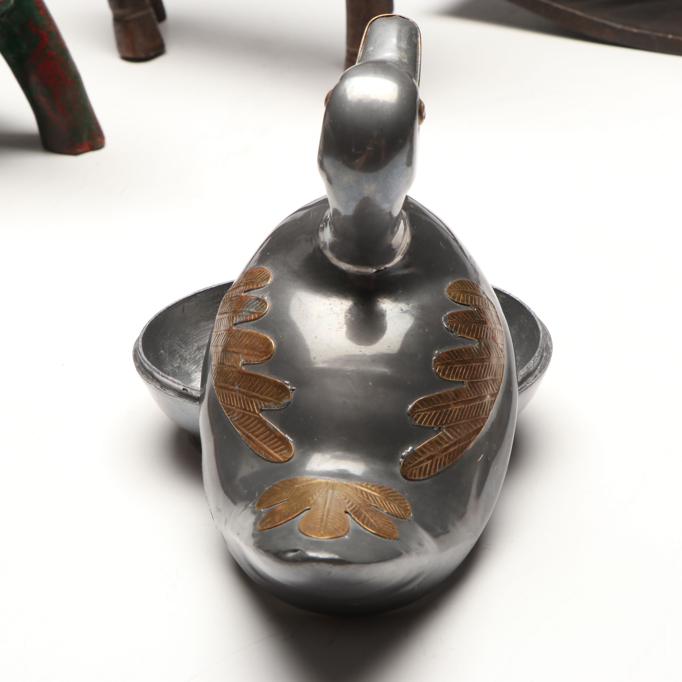 Chinese Cloissoné Duck-Lidded Boxes, Rajasthani Marwari Horses