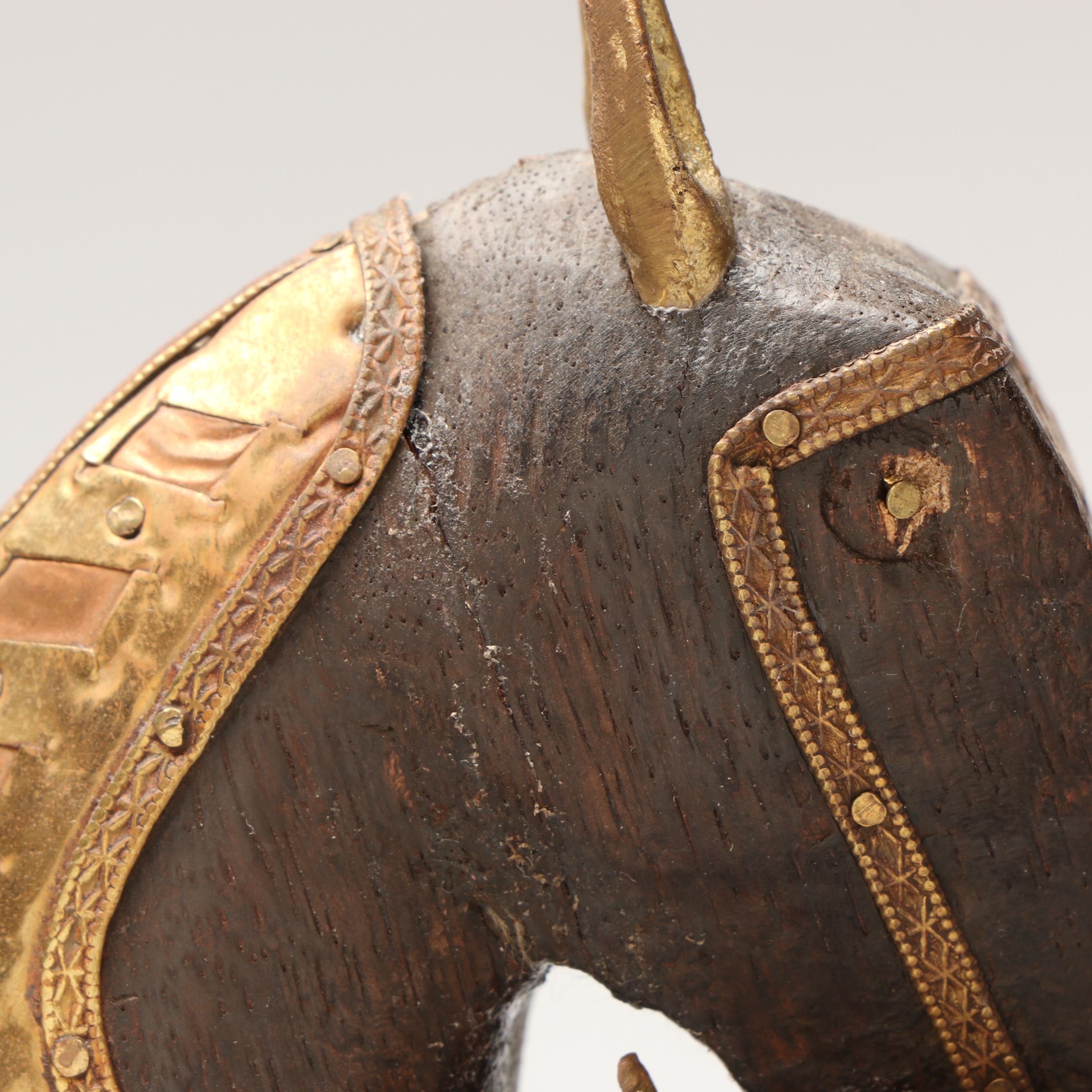 Chinese Cloissoné Duck-Lidded Boxes, Rajasthani Marwari Horses