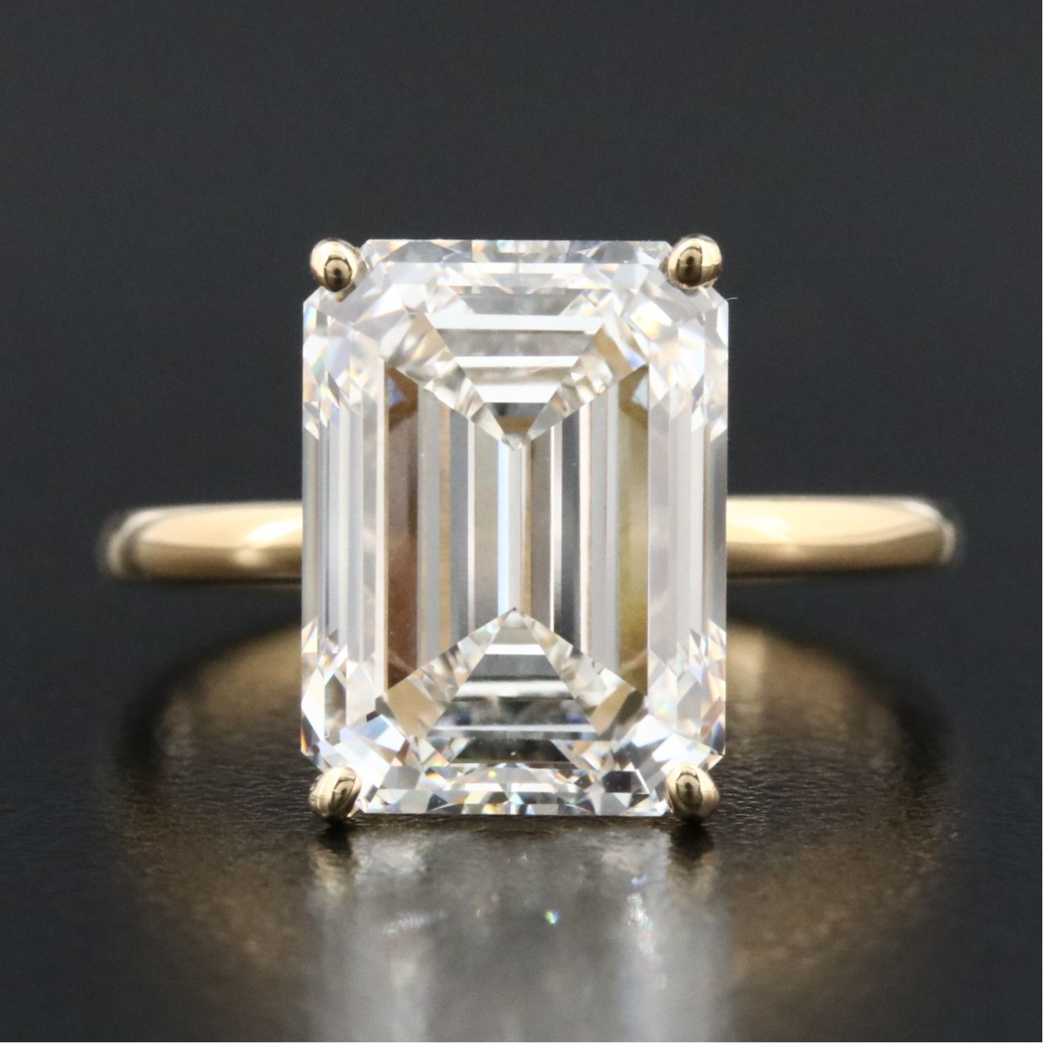 18K 7.17 CT Lab Grown Diamond Solitaire Ring with IGI Report